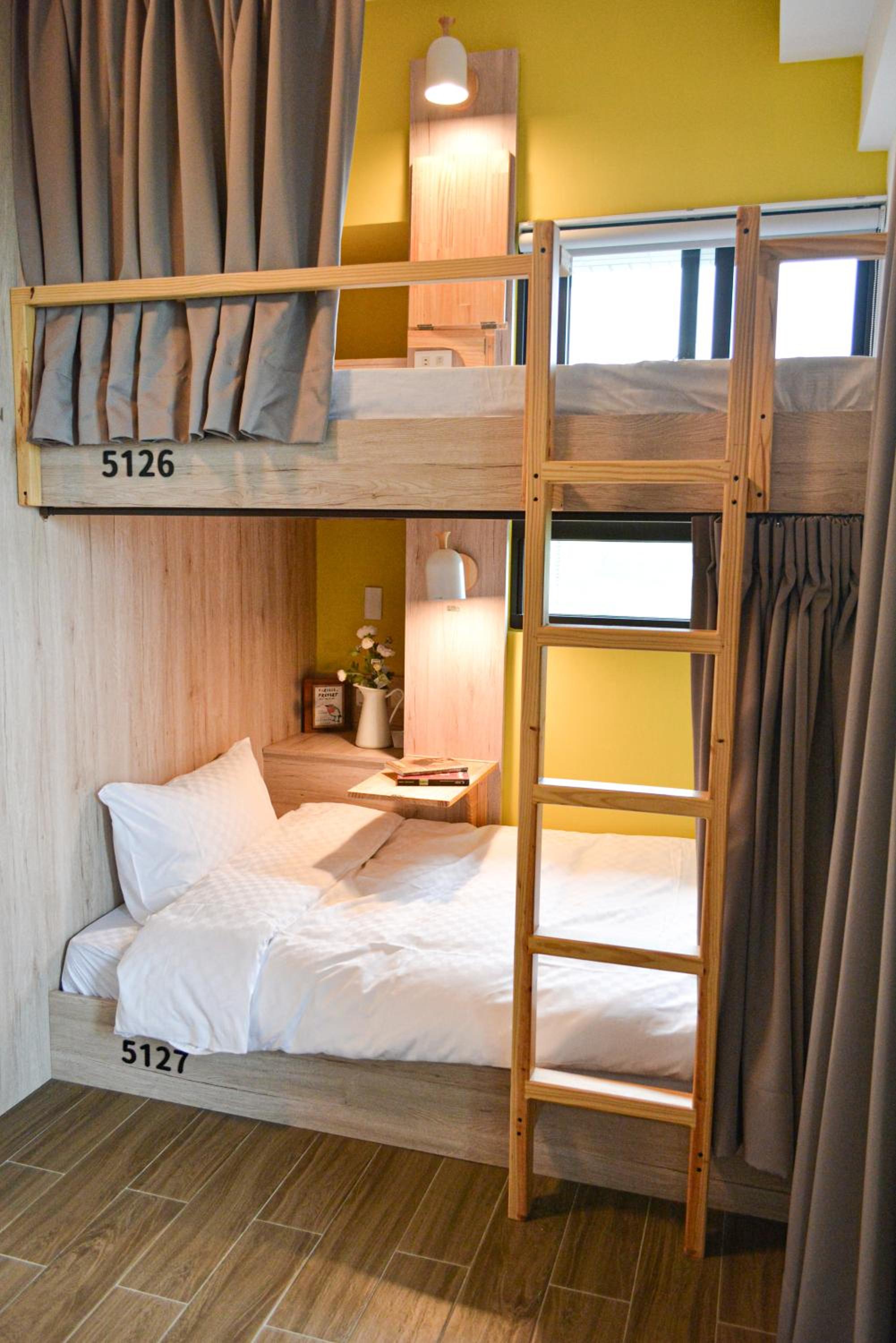 Bed in 6-Bed Mixed Dormitory Room
