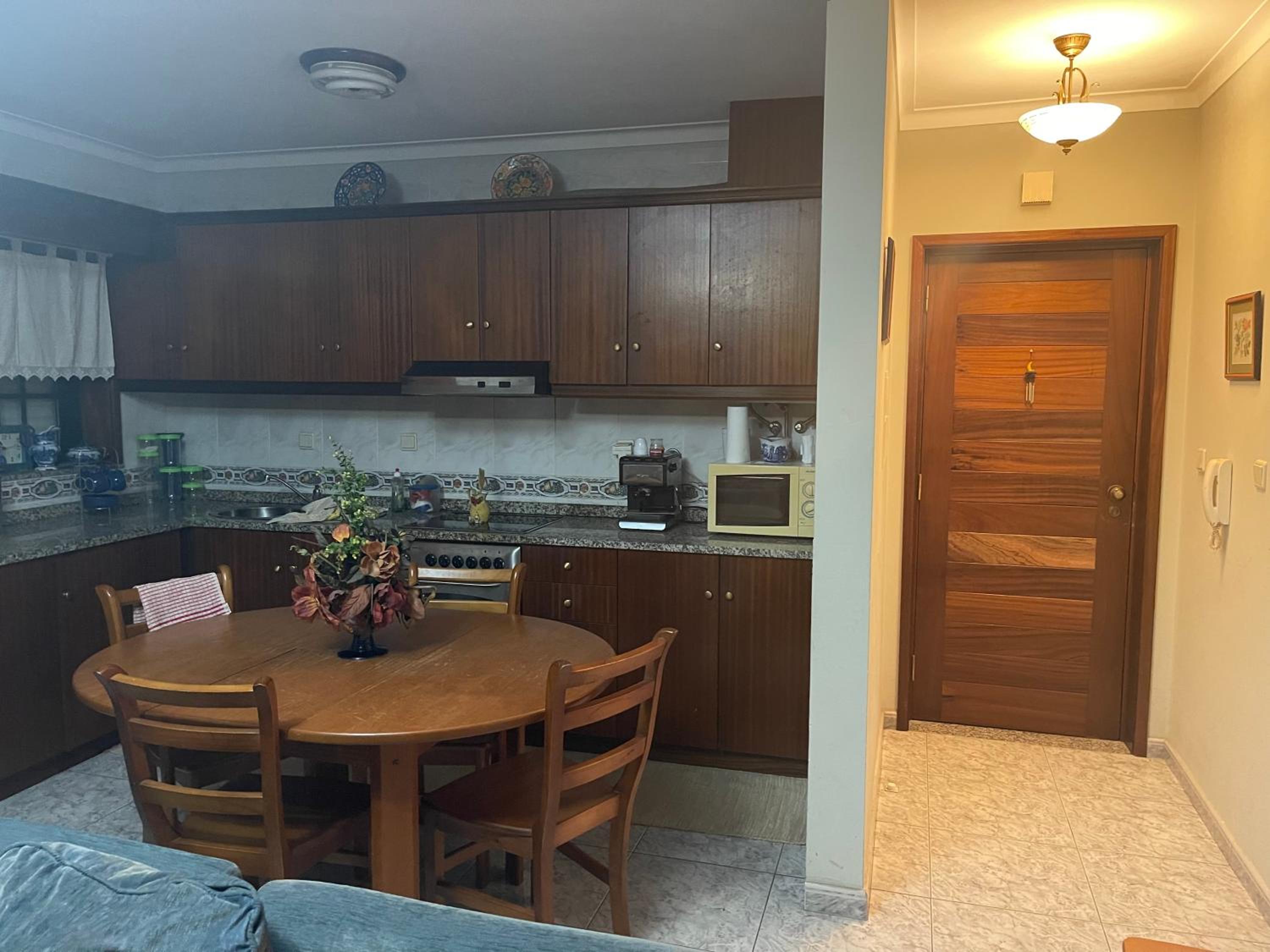 Three-Bedroom Apartment - Photo 10