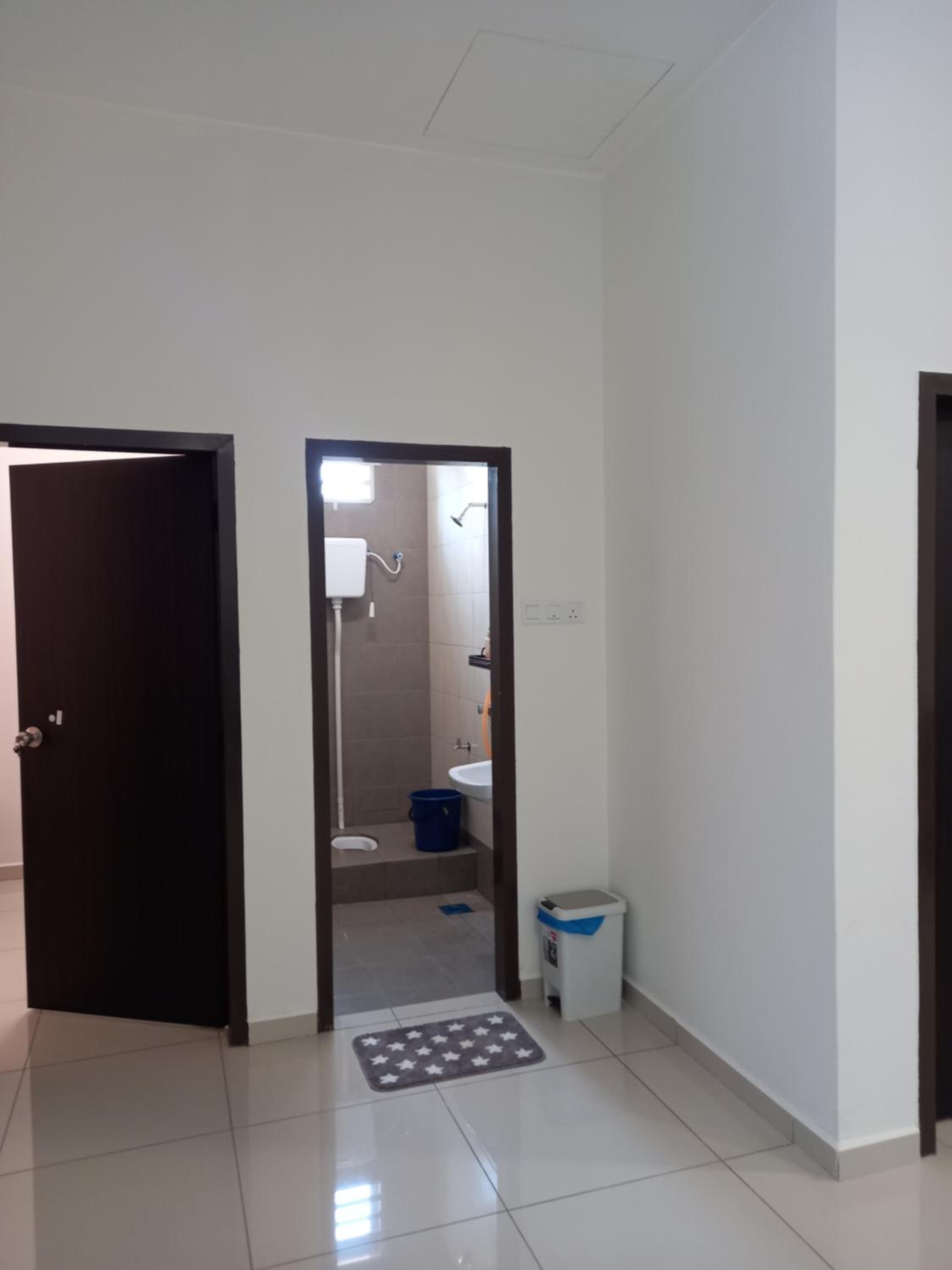 Three-Bedroom House photo 2