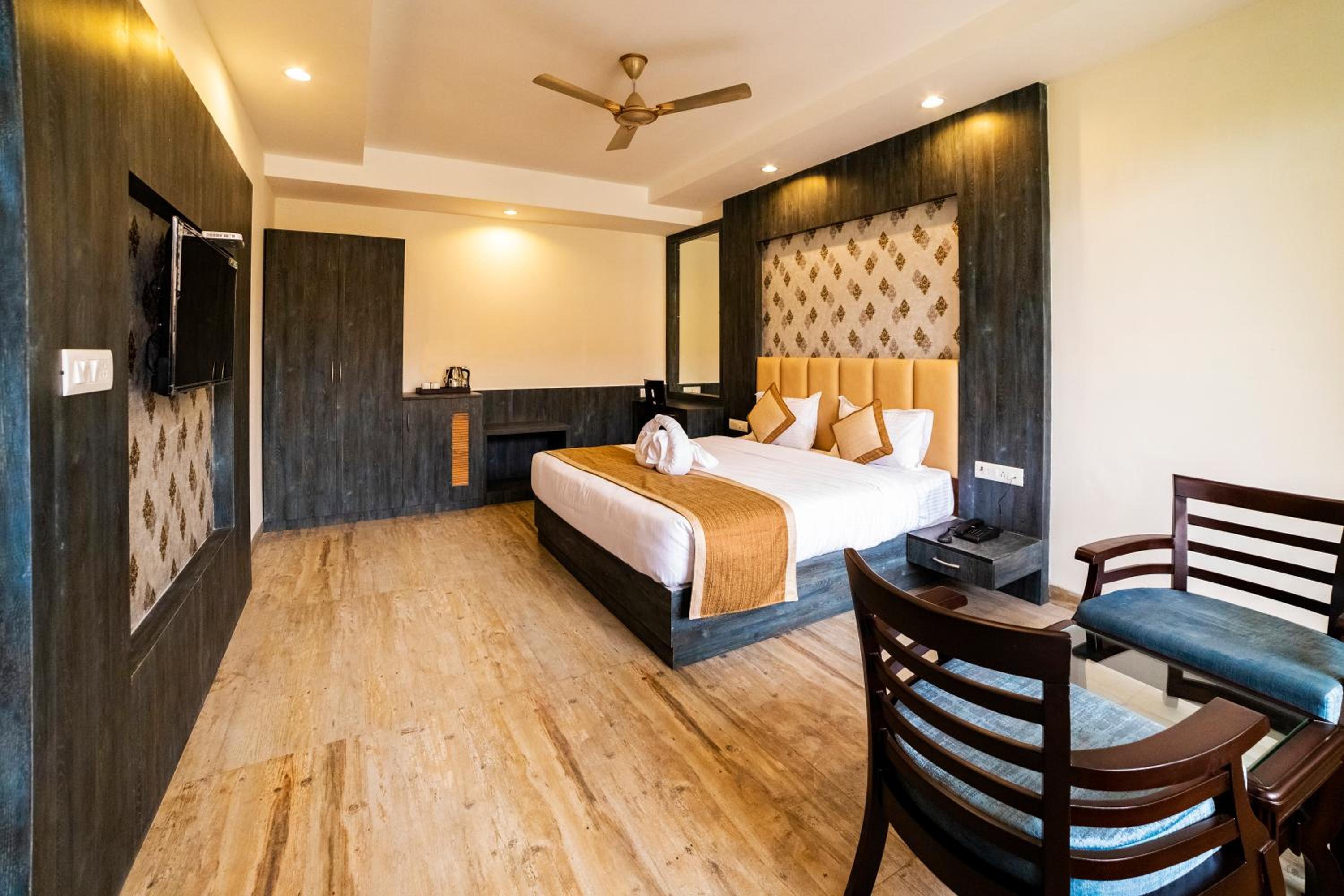 Superior King Room photo 1