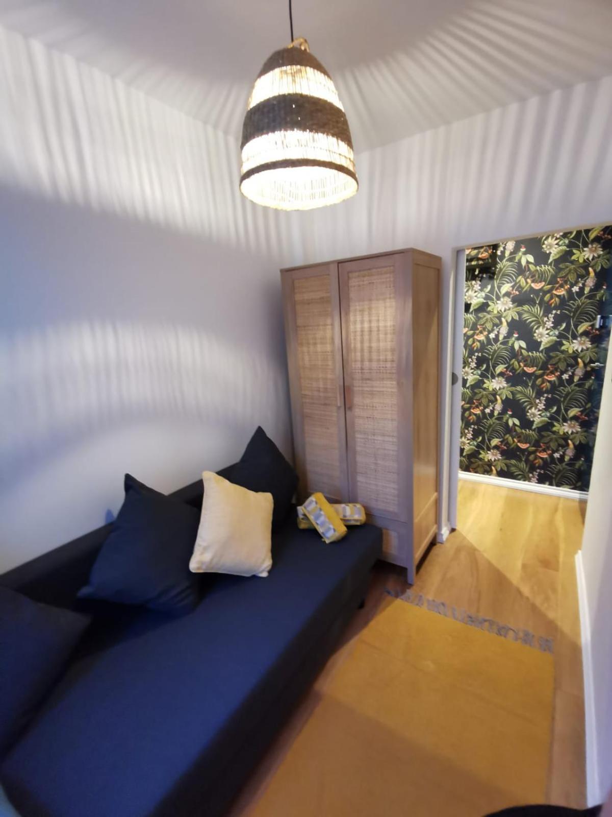 Family Studio - Photo 15