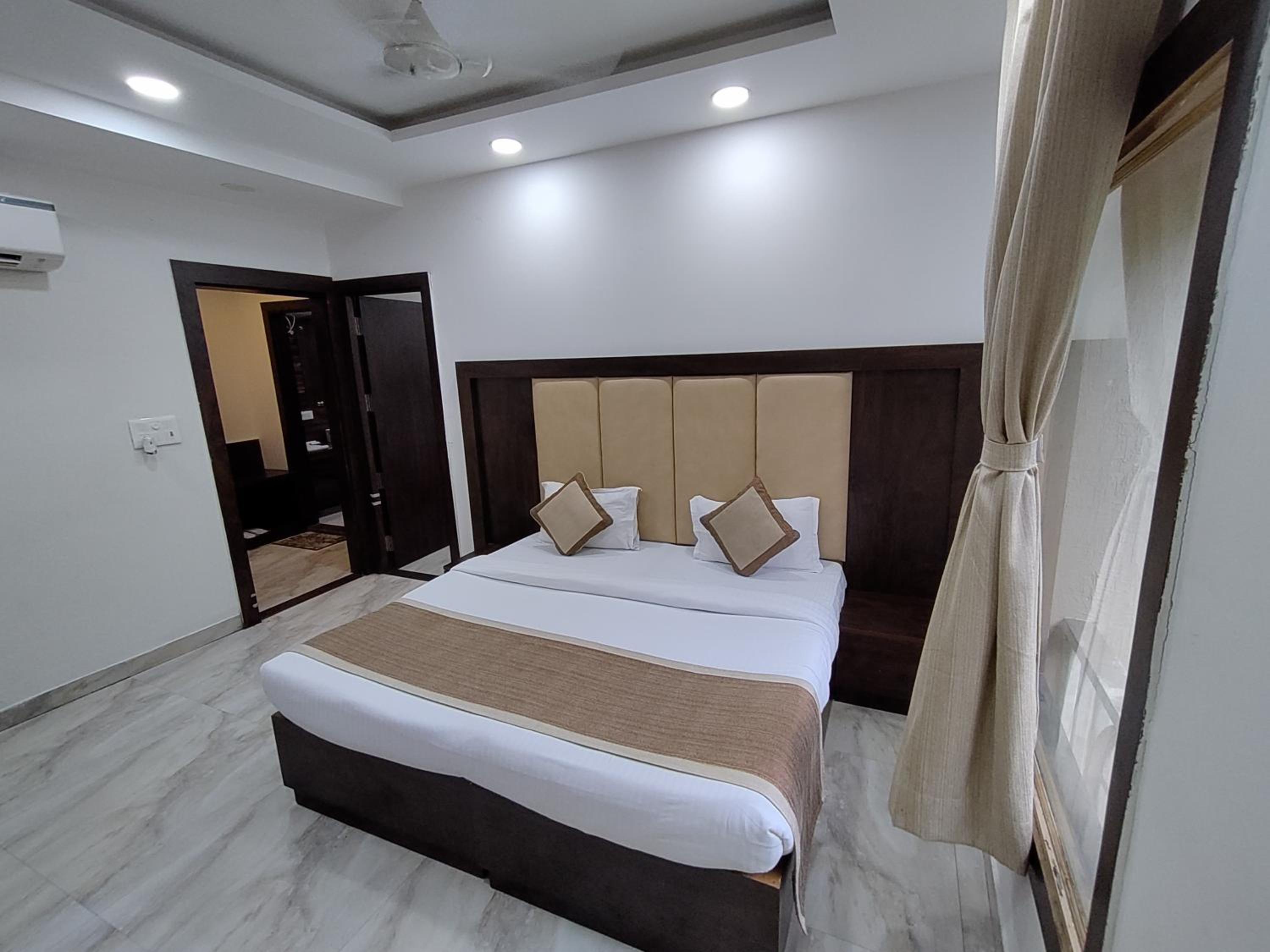 Family Suite With Balcony photo 1