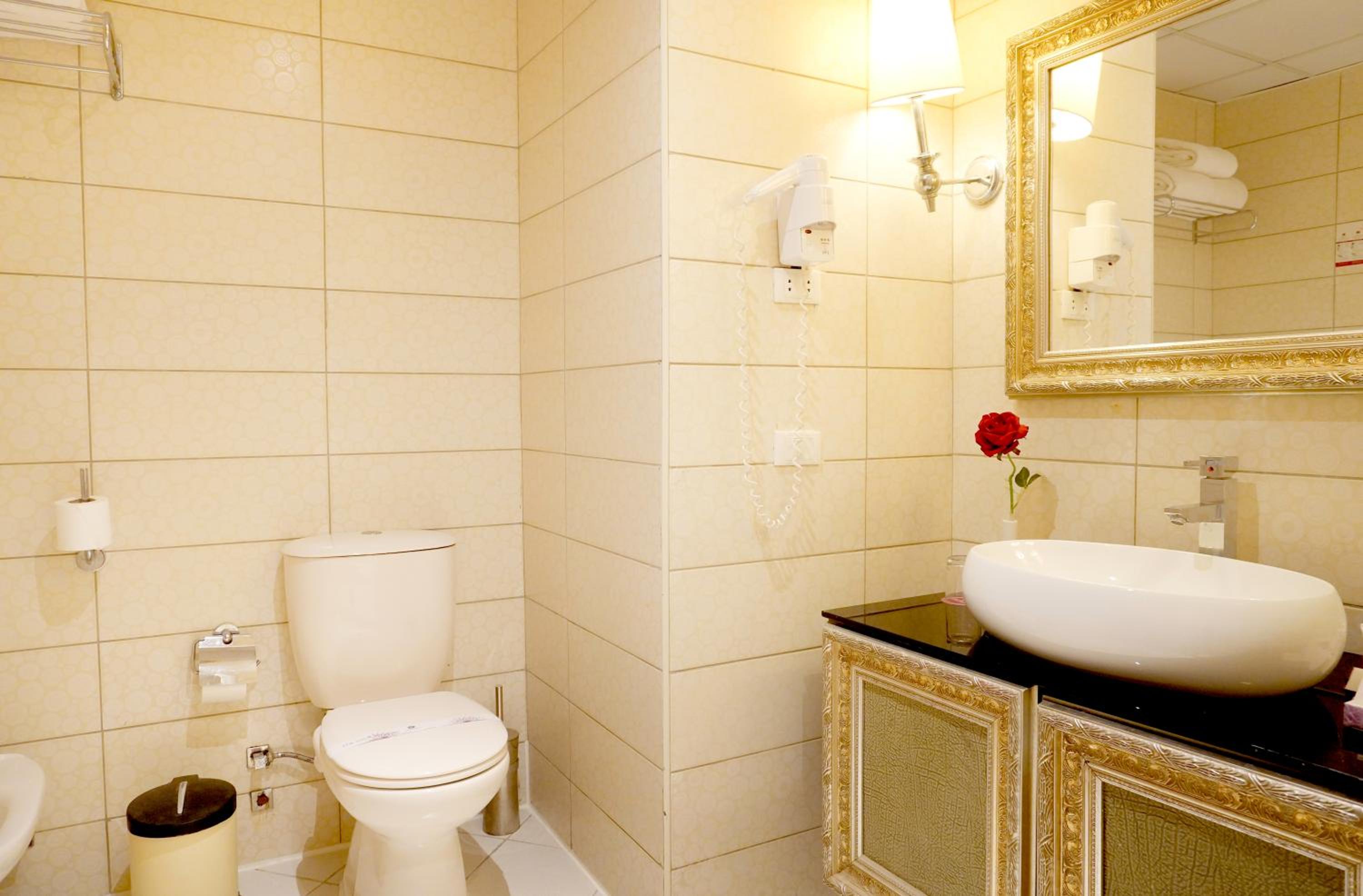 Standard Double or Twin Room - Photo 5