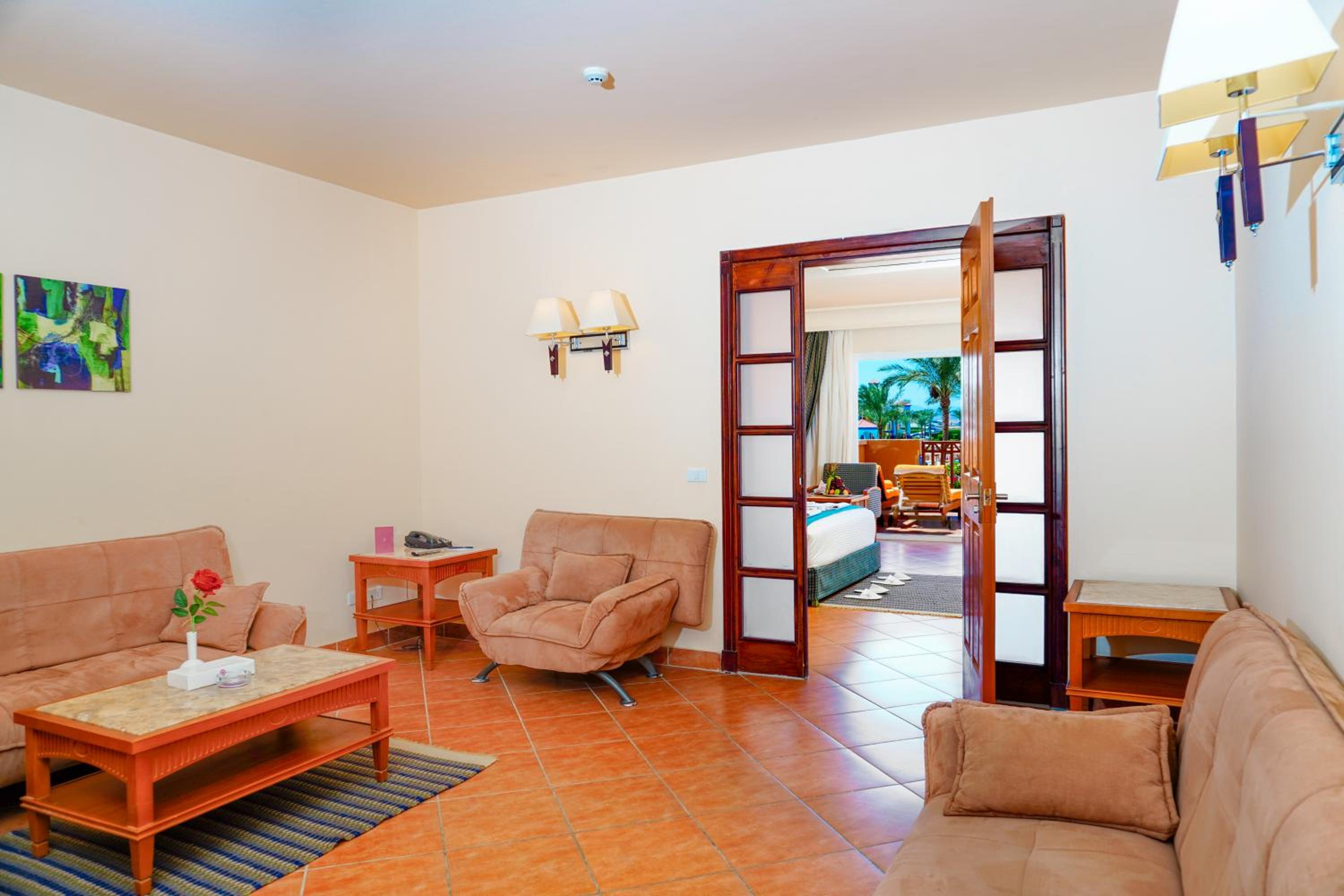 Family Room (2 Adults + 2 Children) - Photo 6