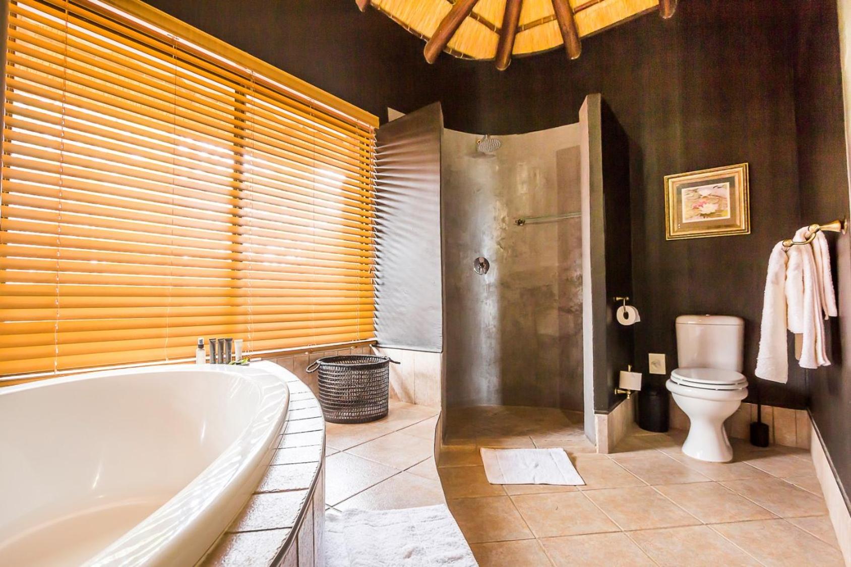 Deluxe Suite photo 2