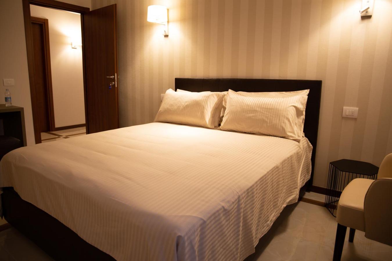 Double or Twin Room - Photo 1