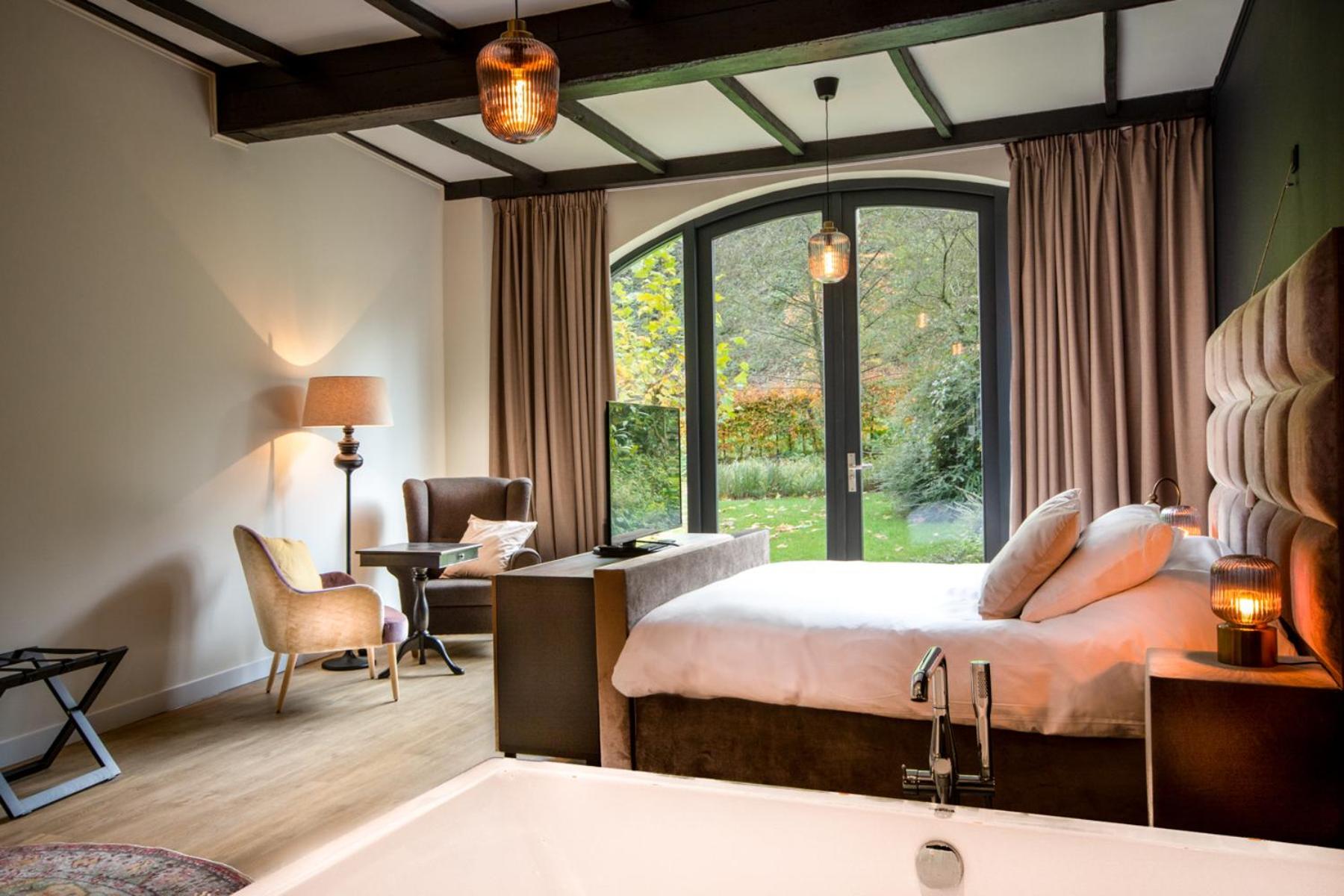 Superior Suite - Photo 1