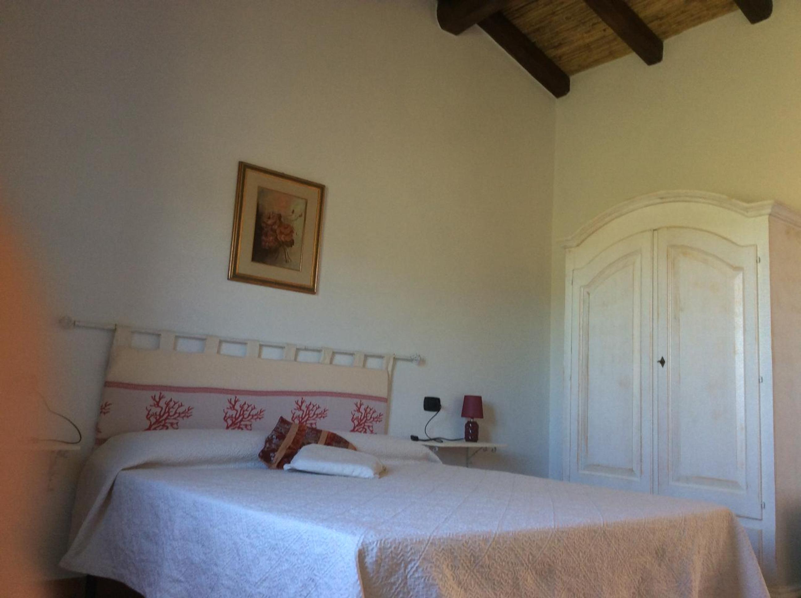 Double Room - Photo 9