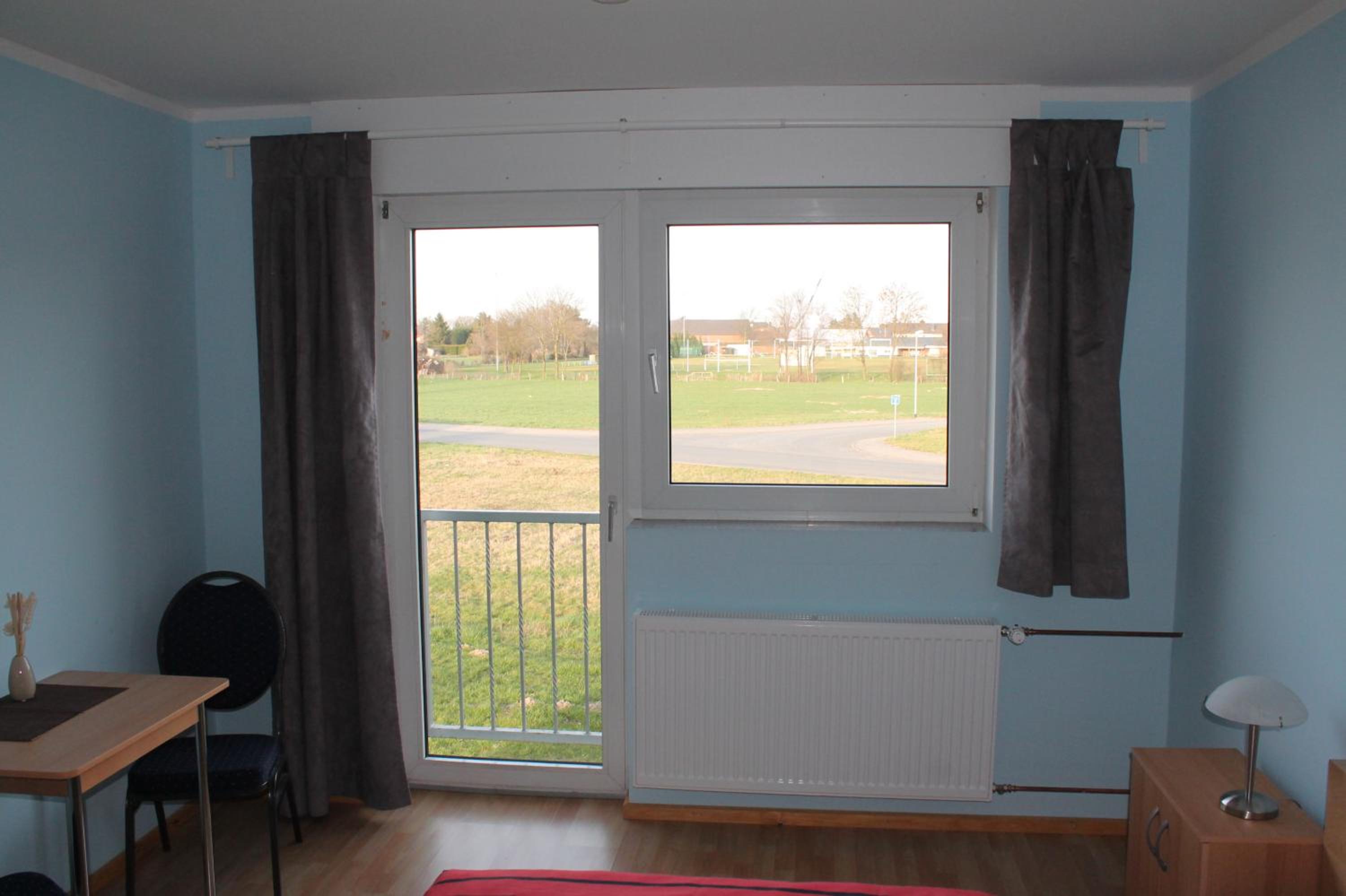 Budget Double Room photo 3
