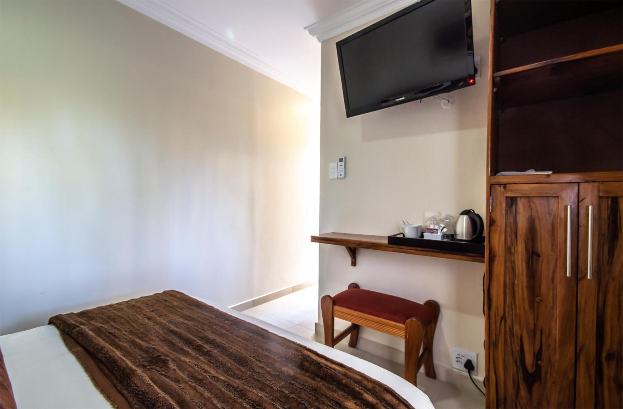 Single Room photo 3