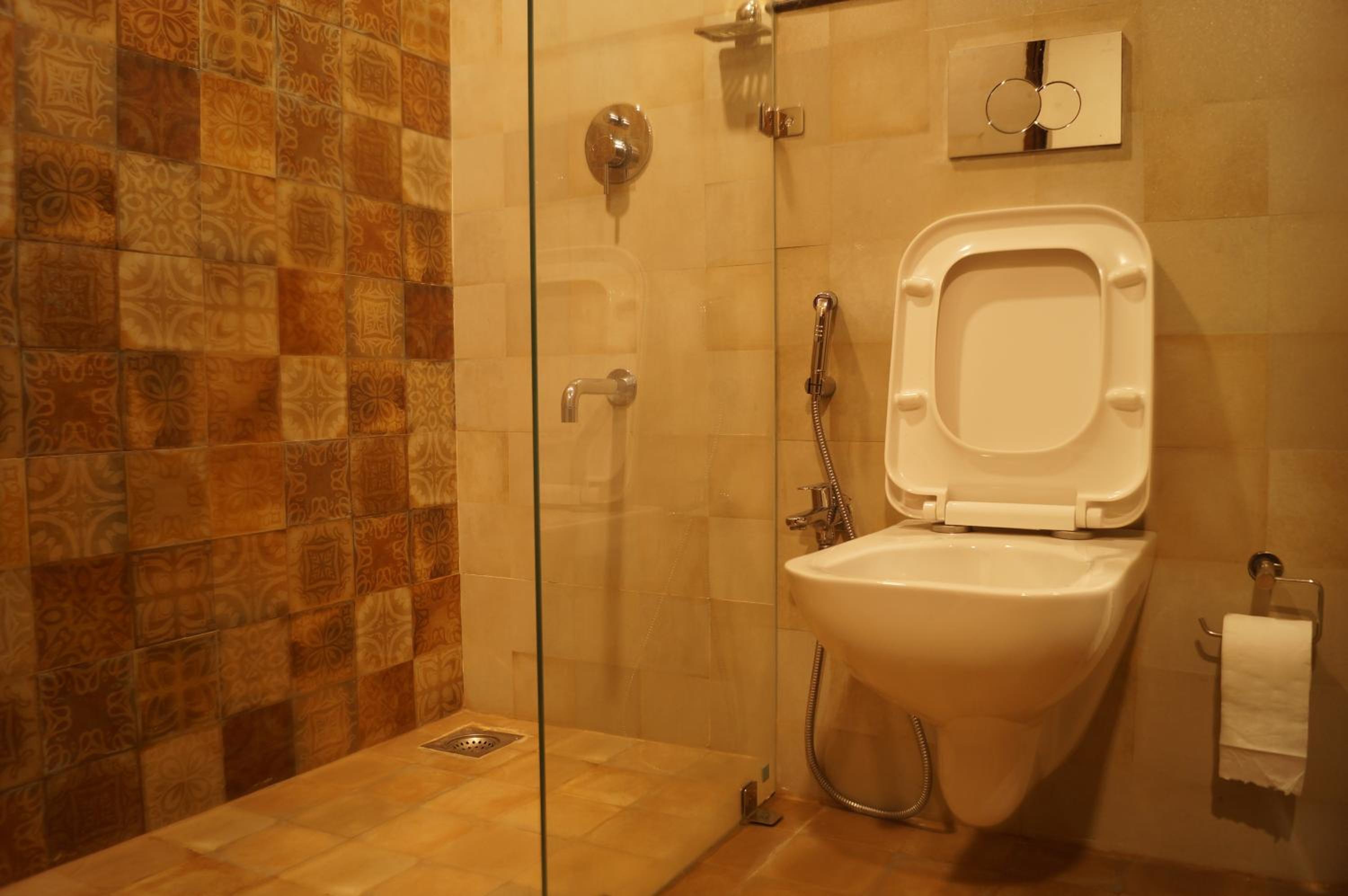Deluxe Double or Twin Room - Photo 6