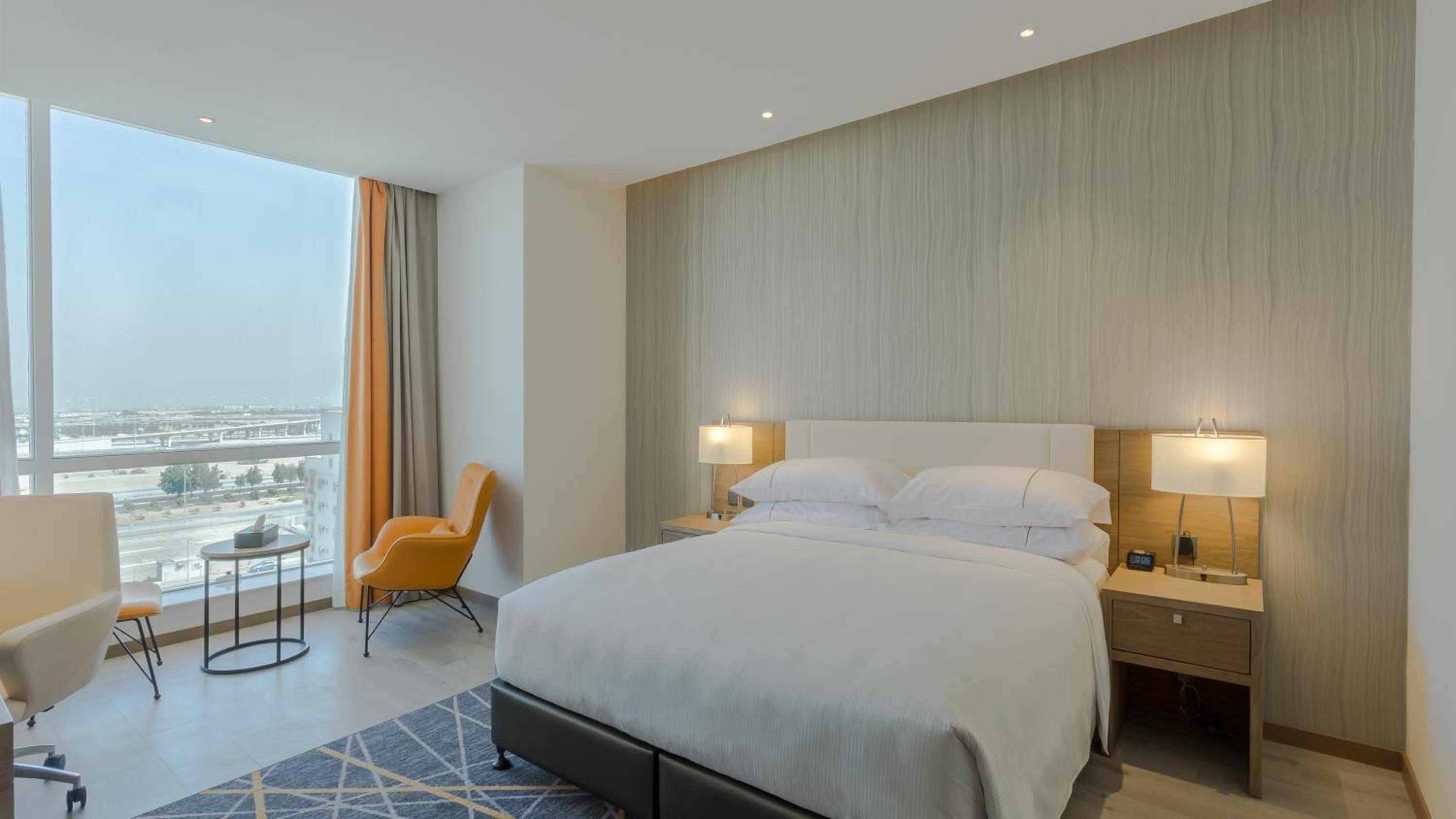 Standard King Room - Photo 2