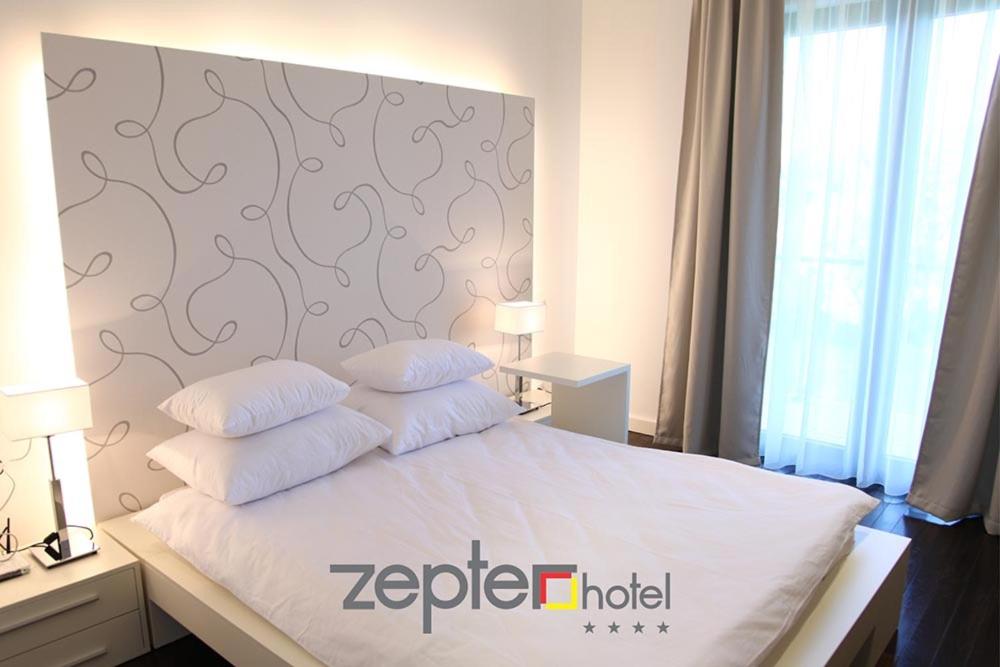 Single Room with Balcony photo 3