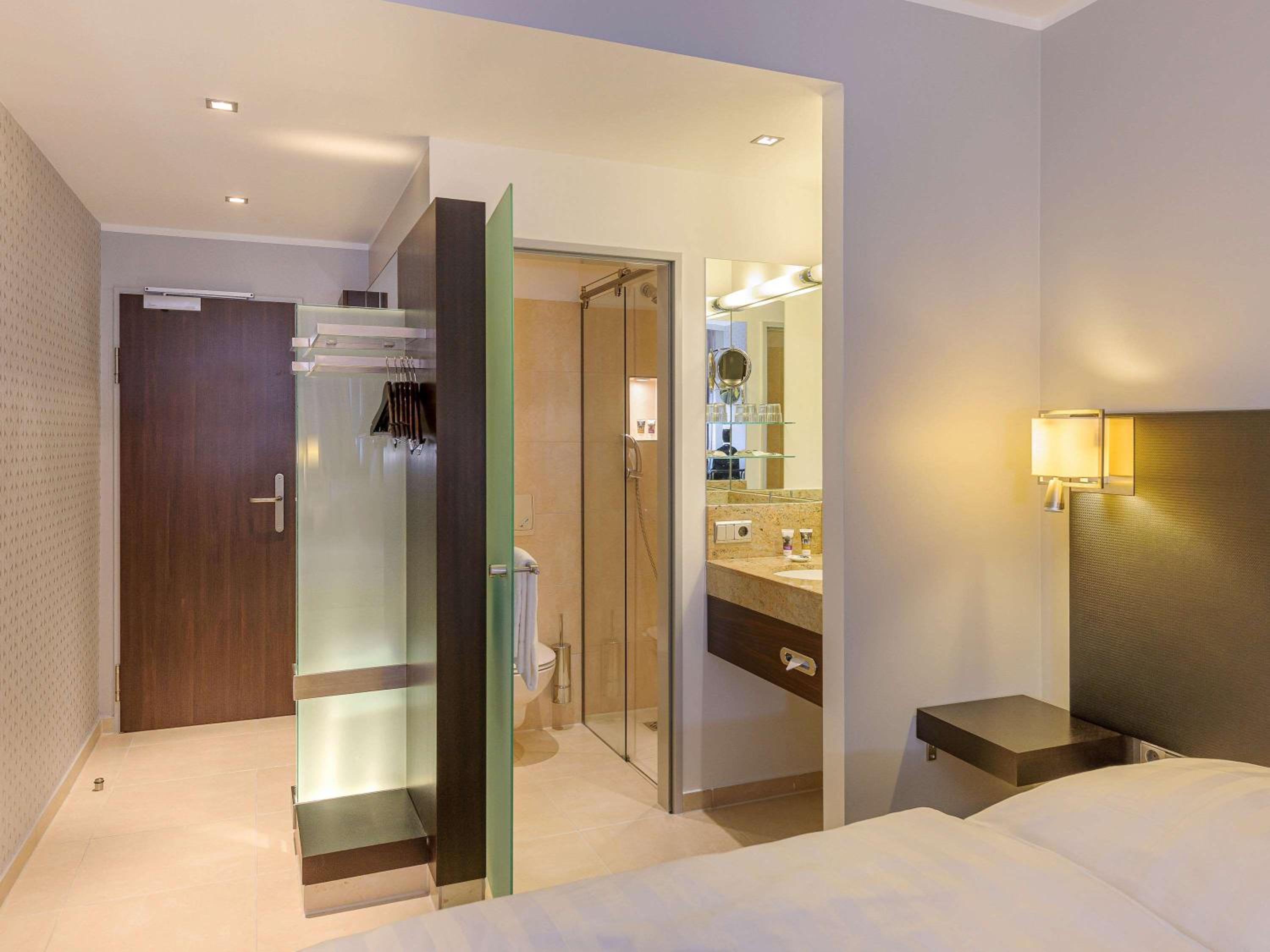Standard Double Room - Photo 7