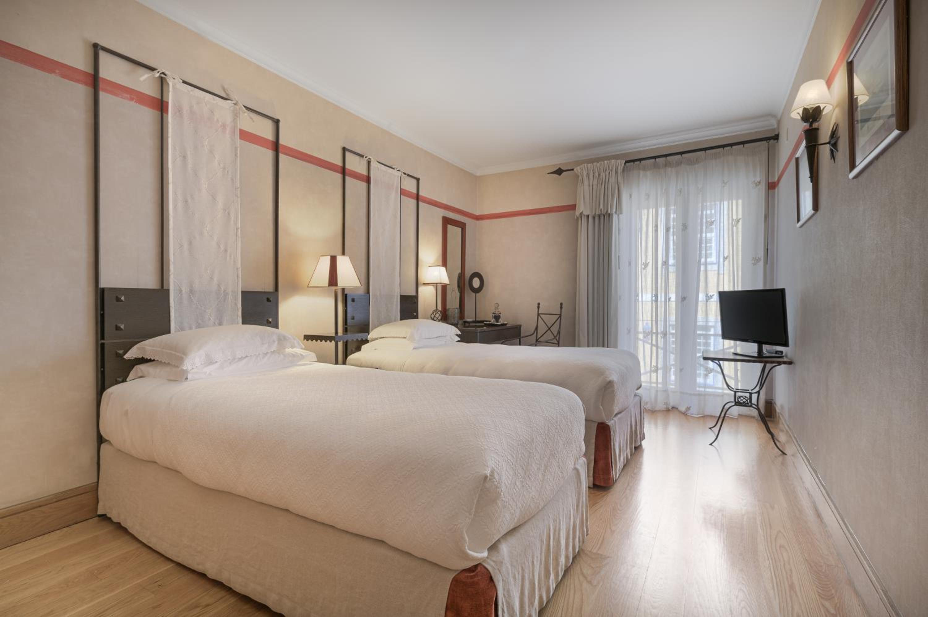 Petite Castelo Room - Photo 3
