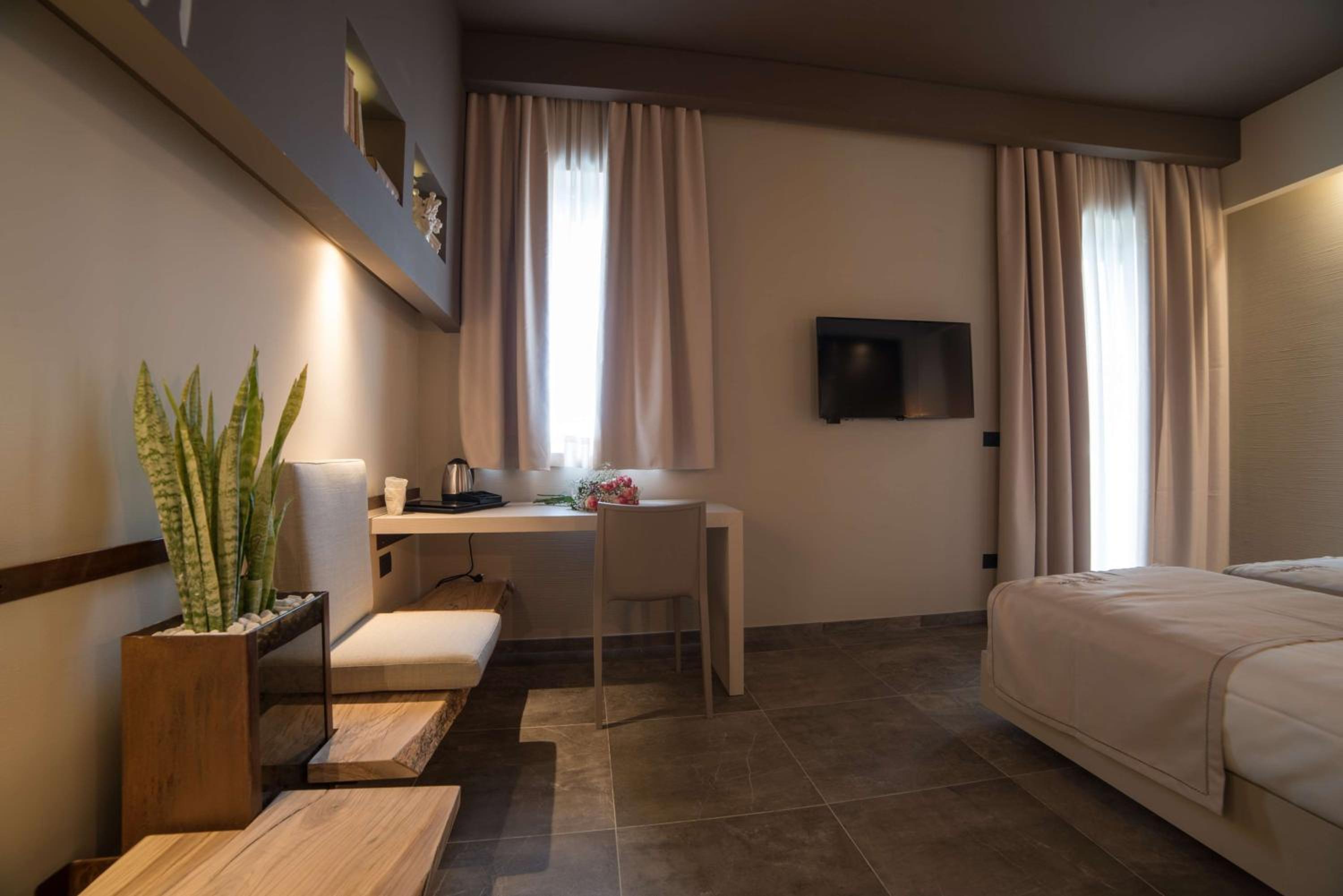 Superior Queen Room with Sea View - Photo 4