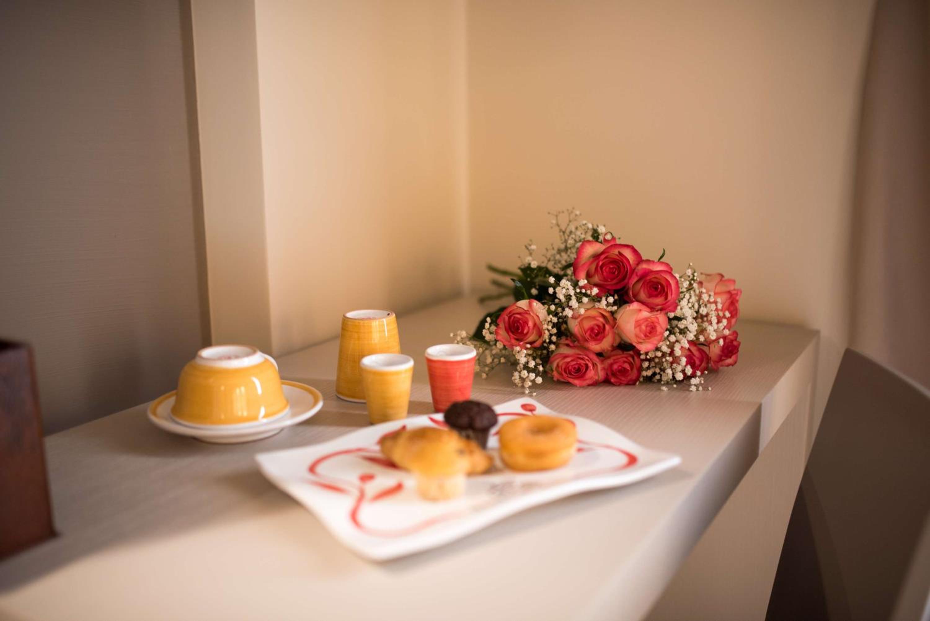 Comfort Queen Room - Photo 14