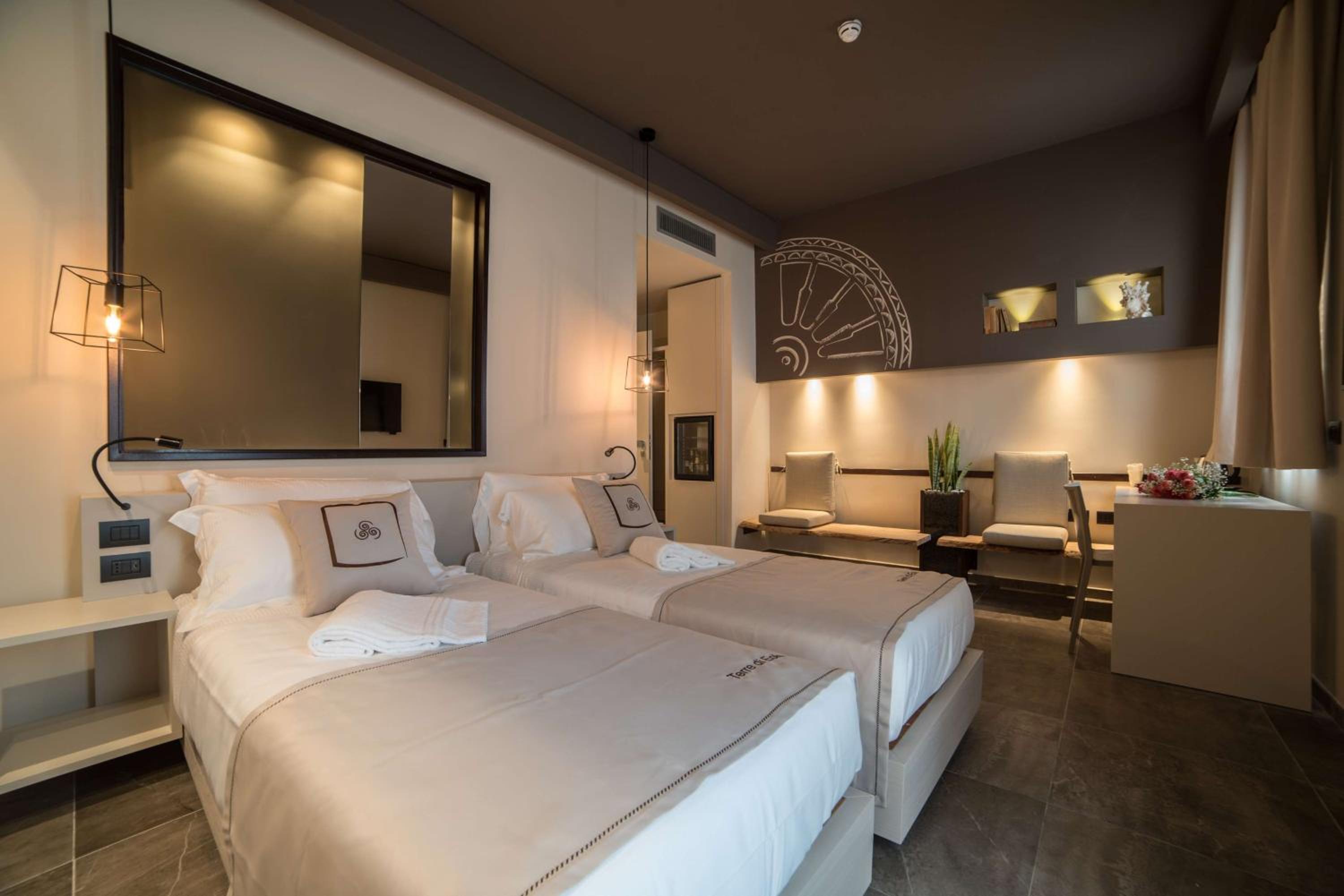 Superior Queen Room with Sea View - Photo 19