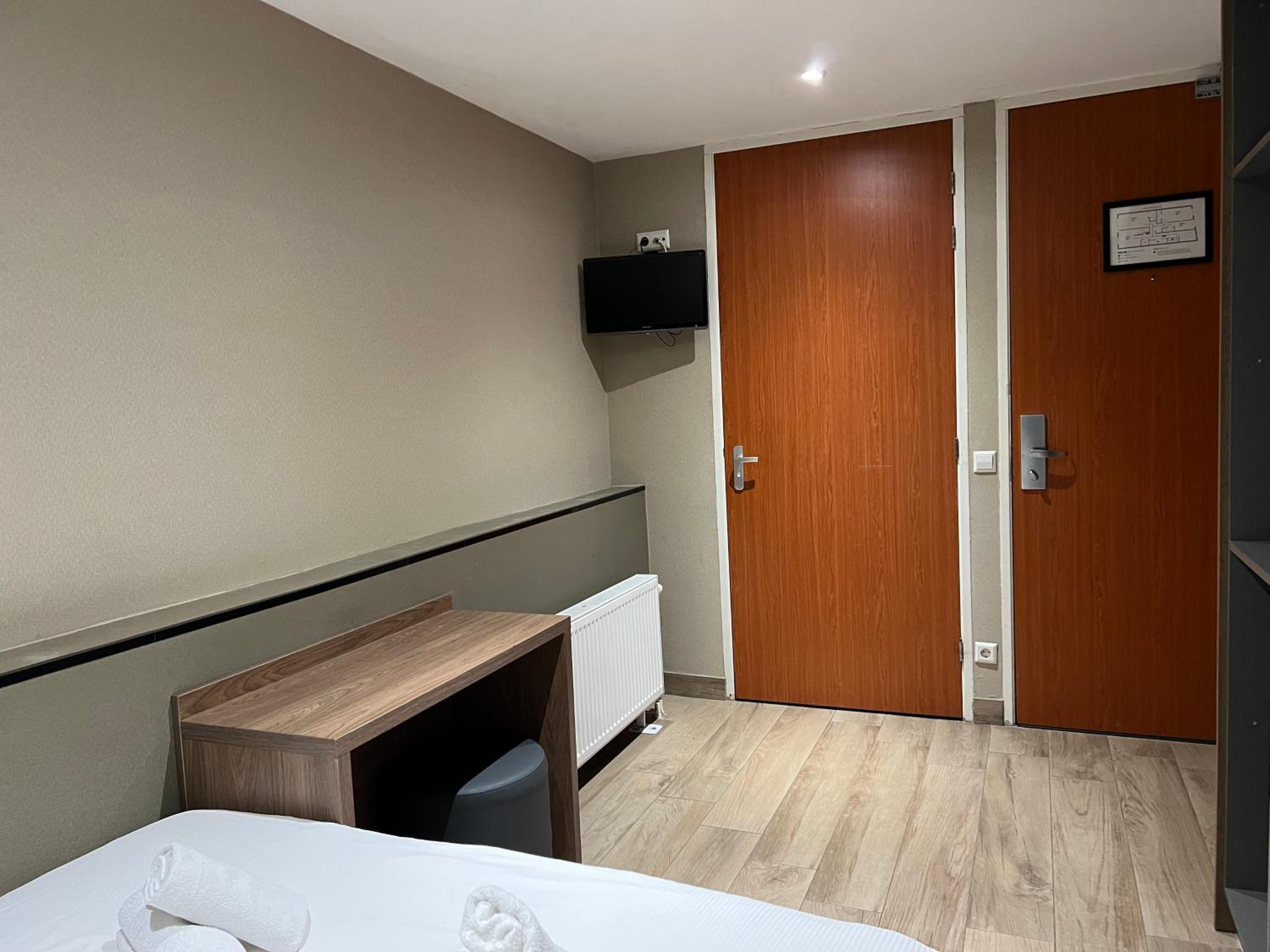 Double Room - Basement