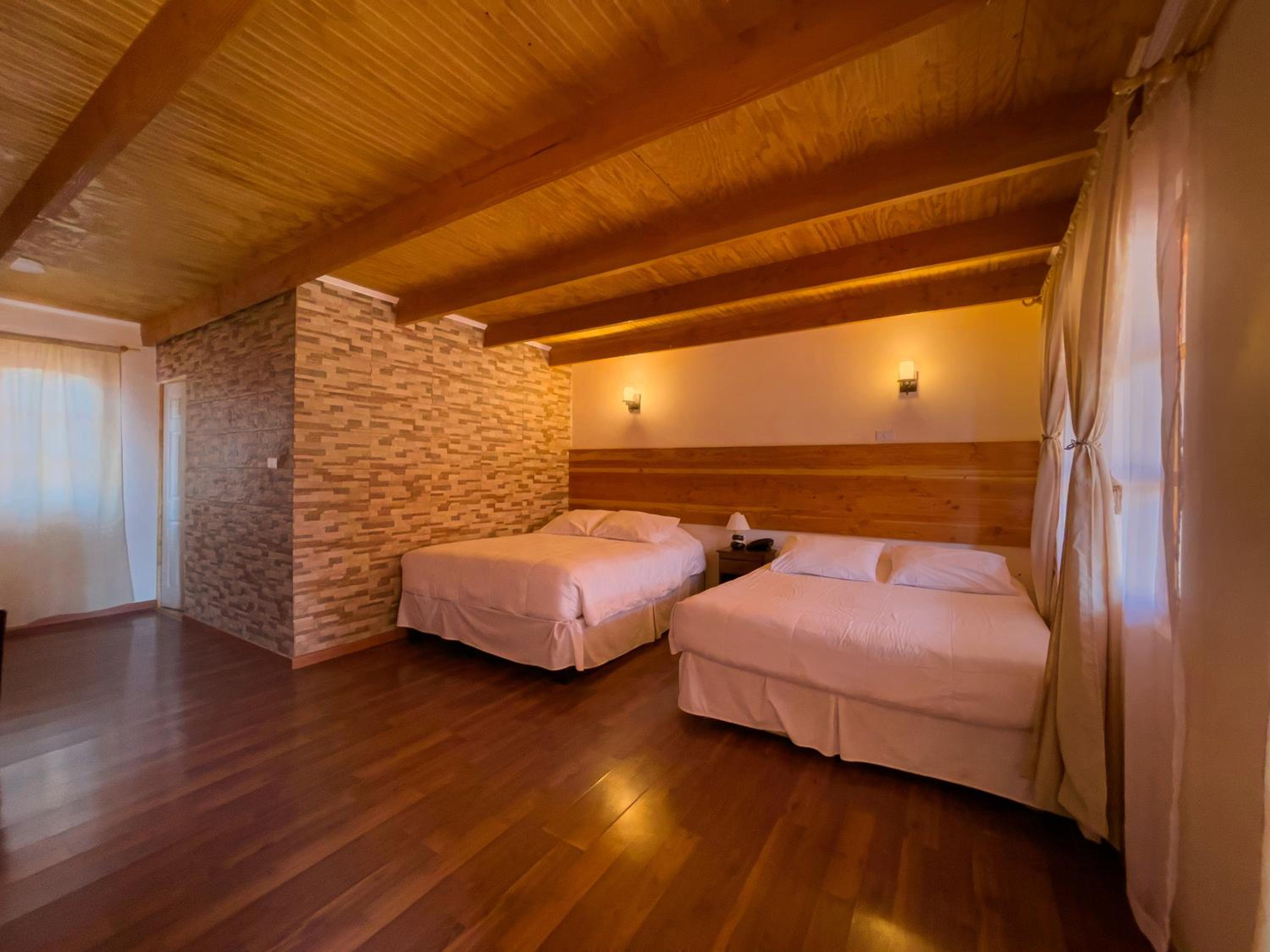 Standard Twin Room photo 3