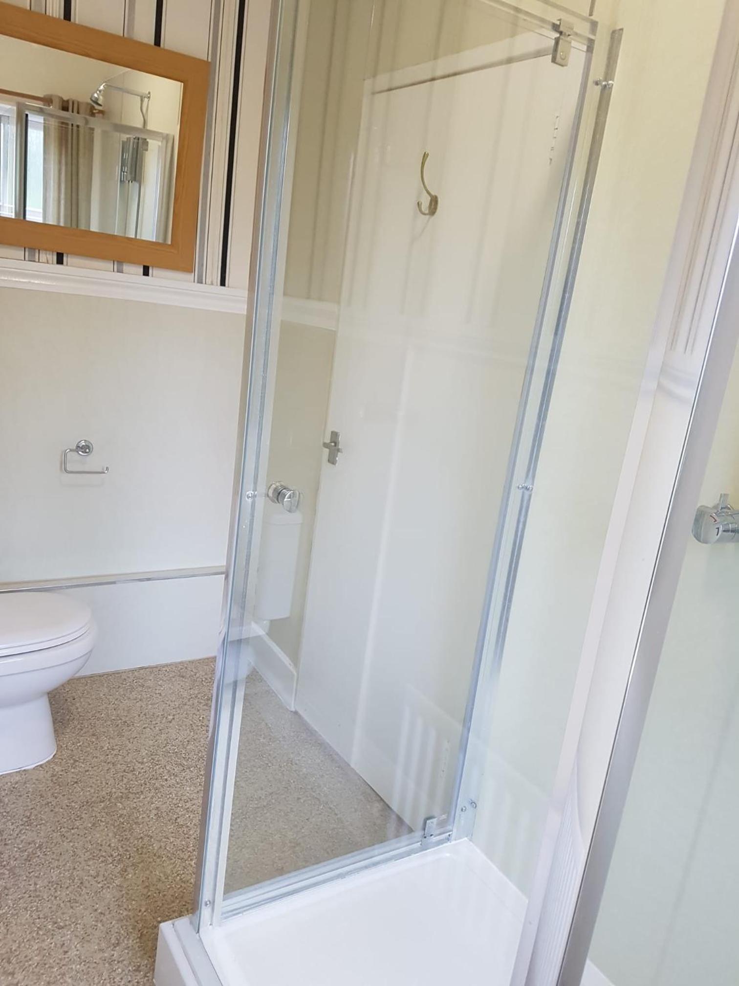 Standard Double Room - Photo 5