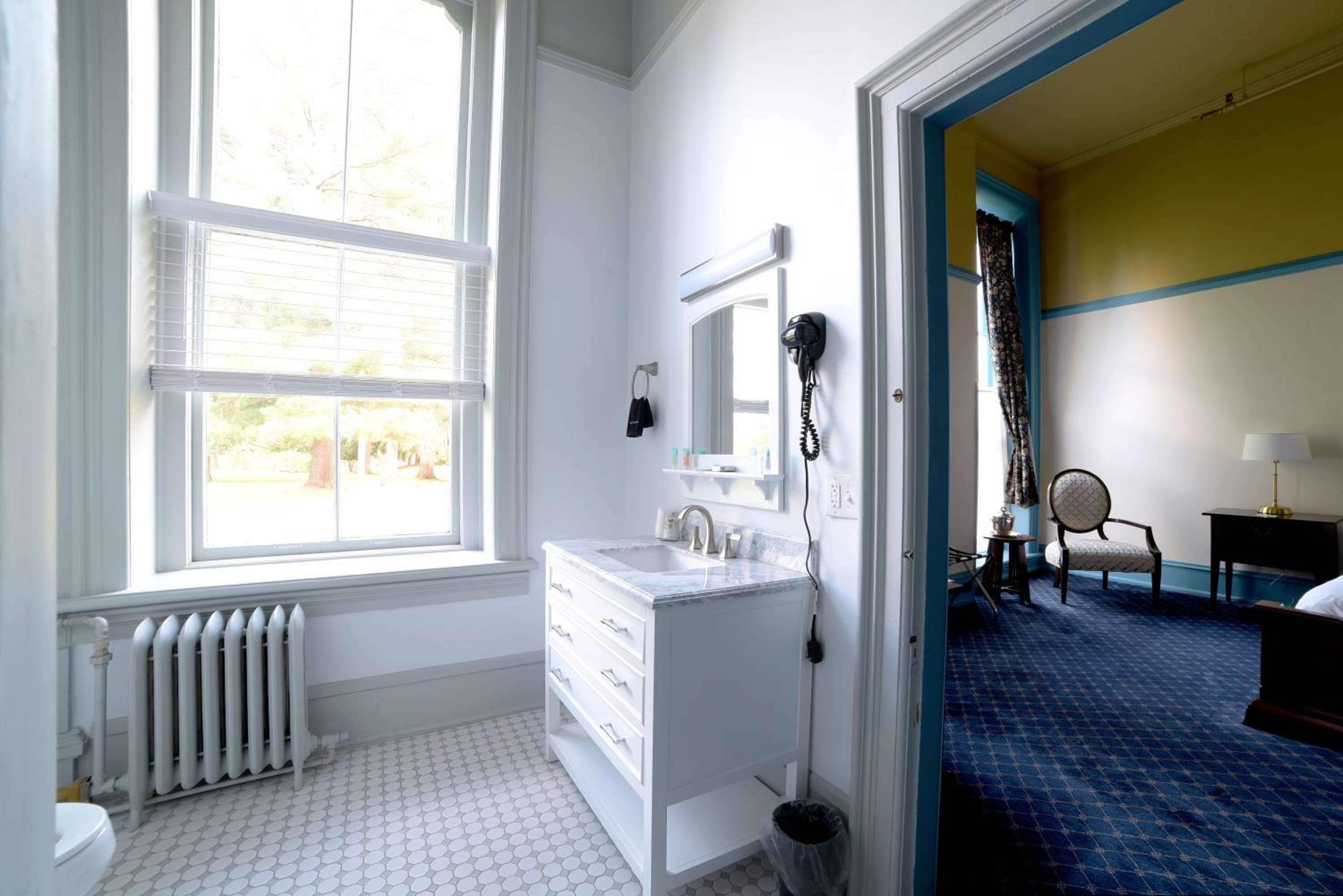 Deluxe Queen Room photo 2
