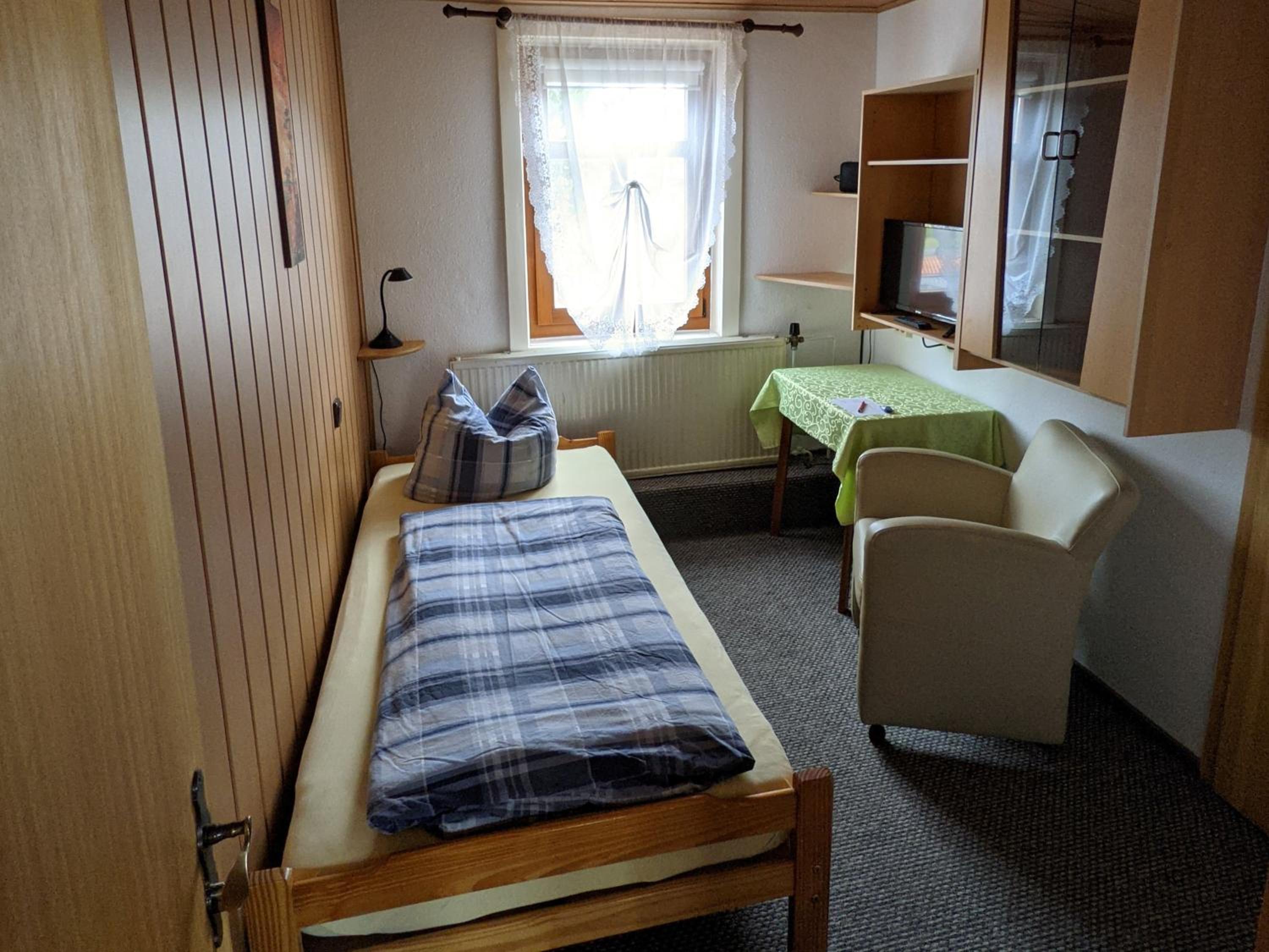Single Room photo 3