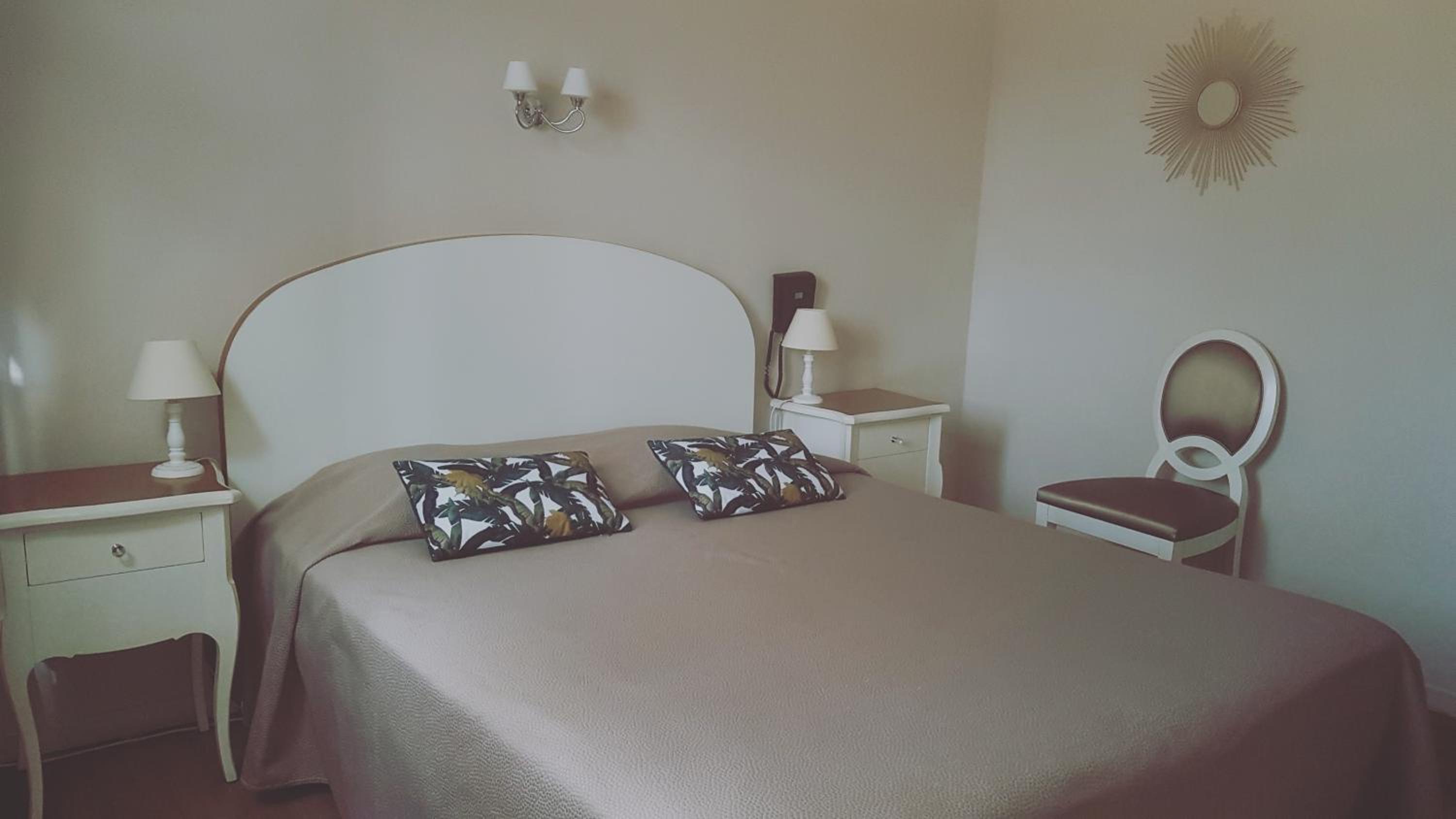 Standard Double Room with Shower photo 3