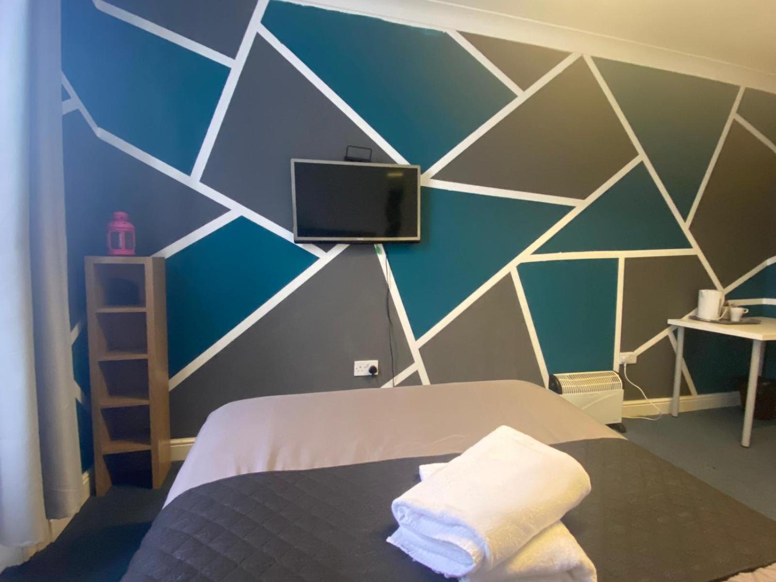 Double Room with Shared Bathroom photo 3