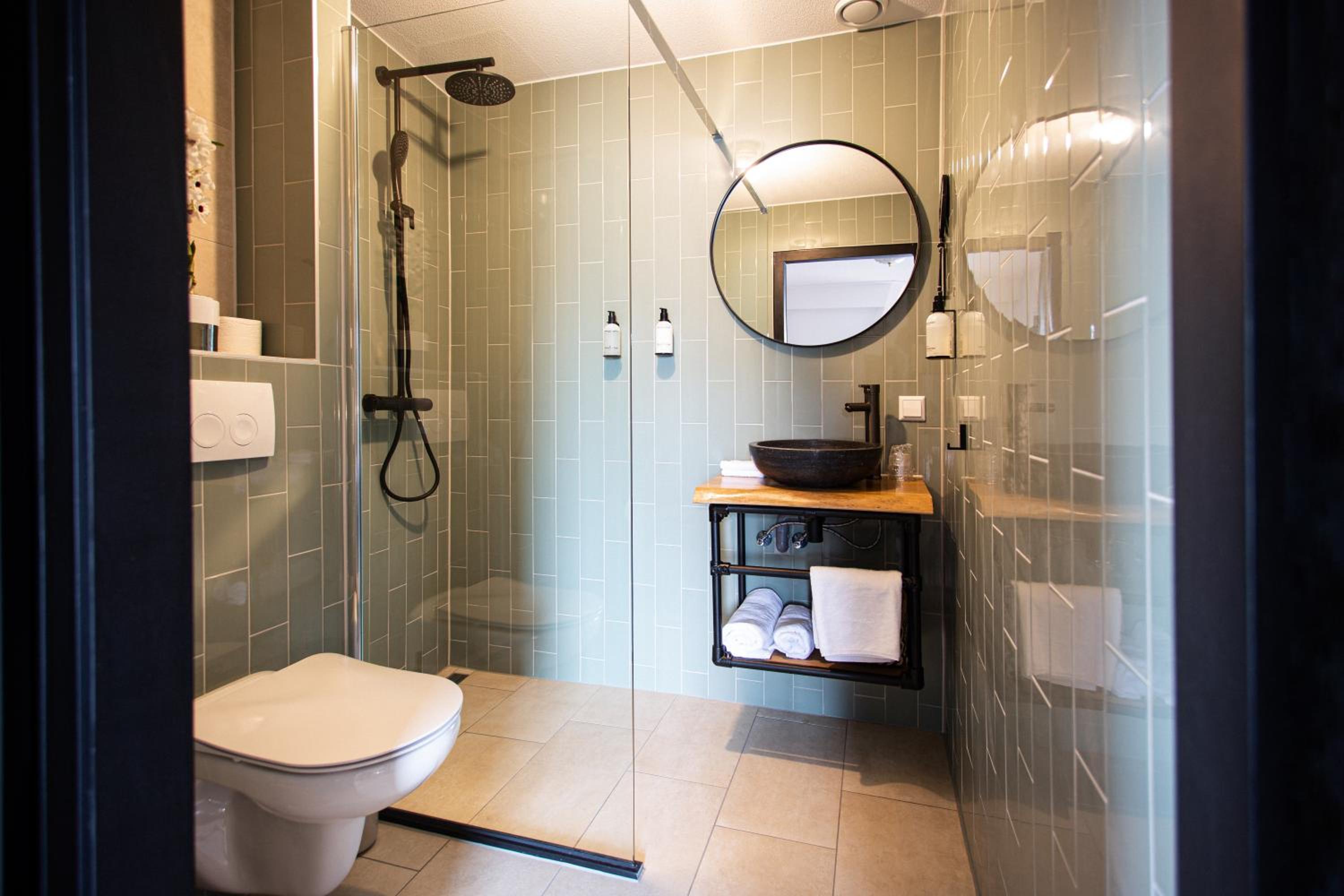 Deluxe Suite - Photo 1