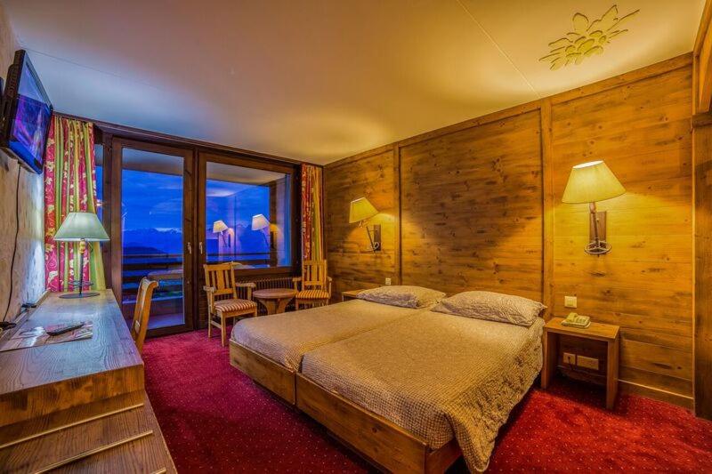 Double Room - Photo 8