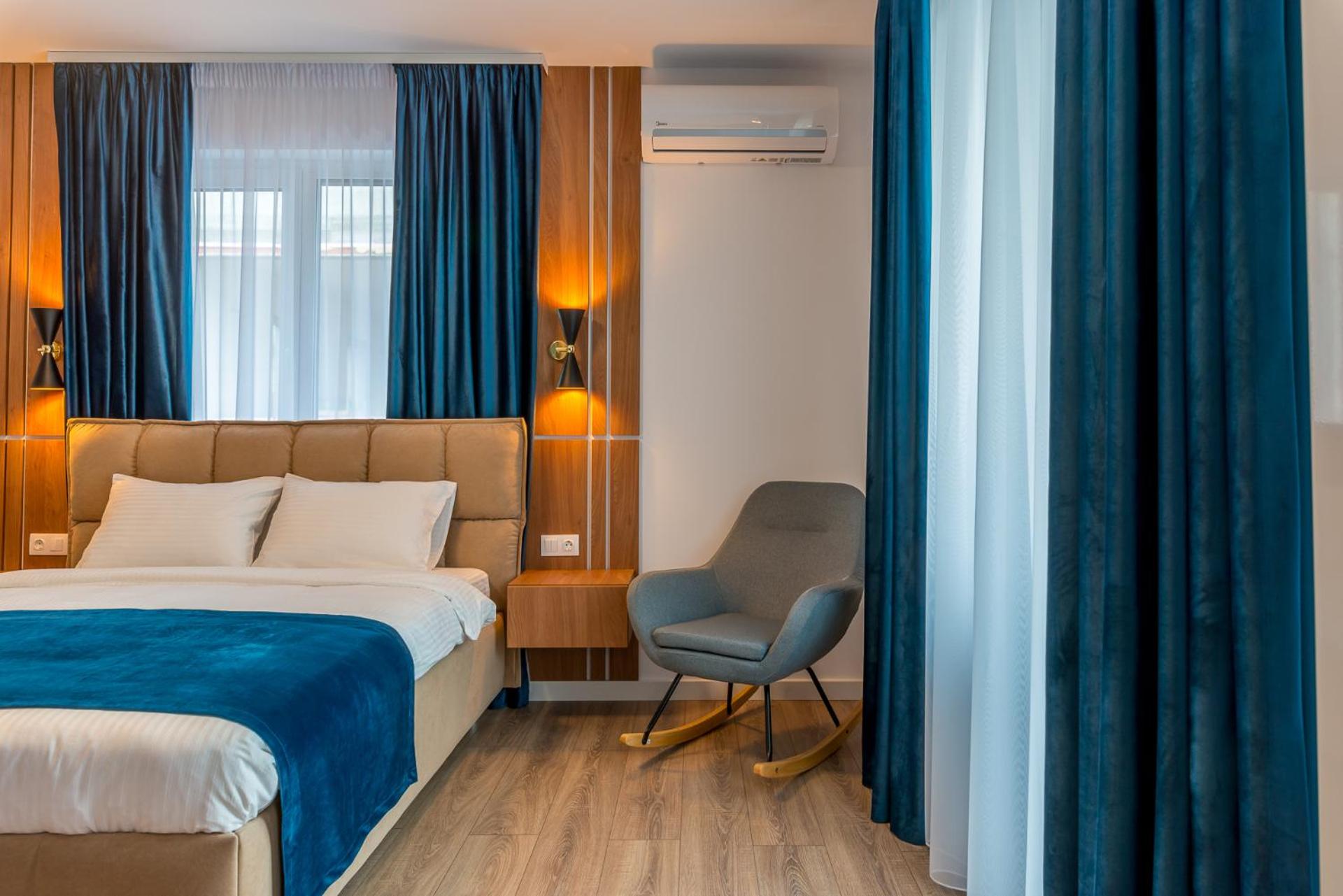 Suite with Terrace - Photo 11