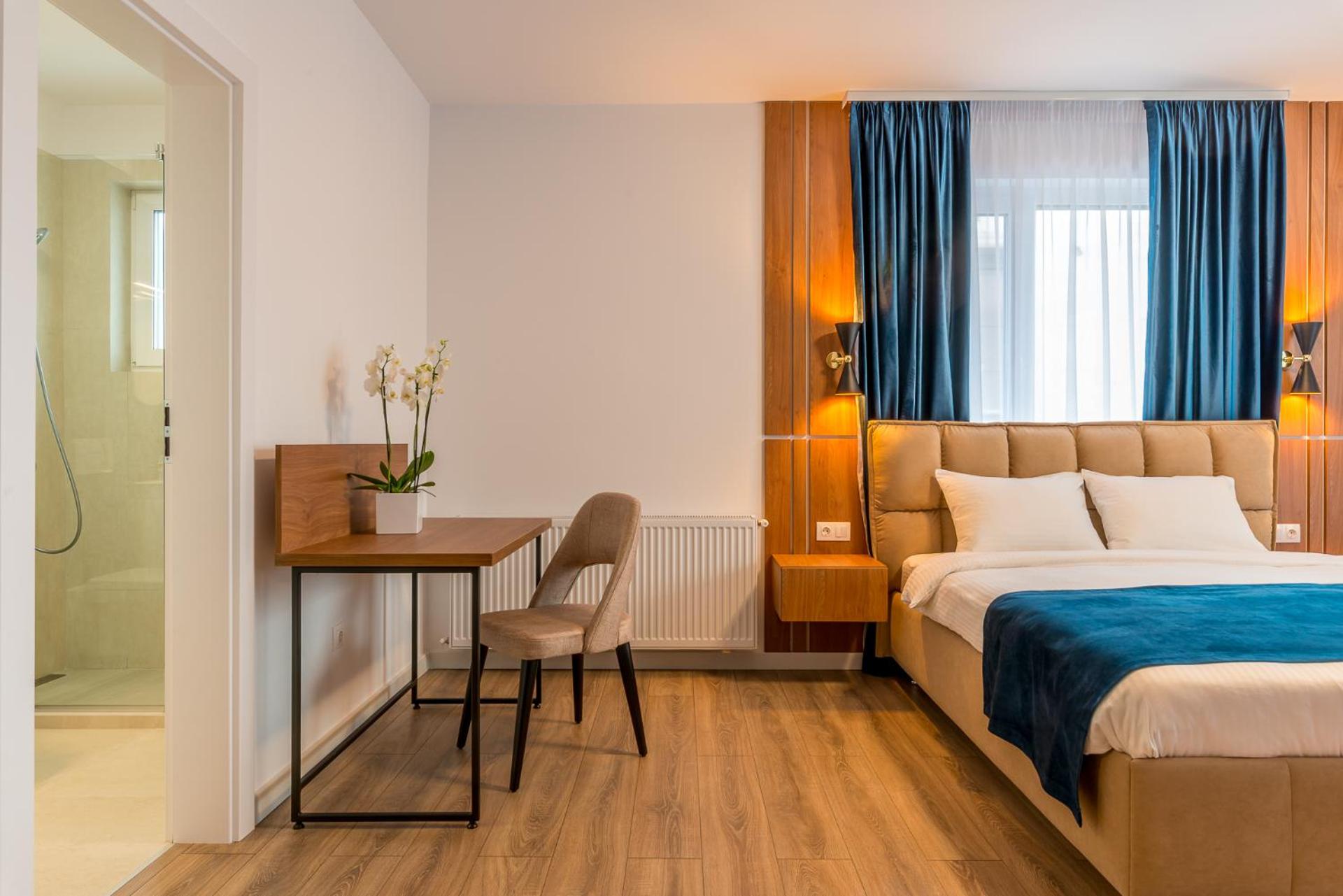 Suite with Terrace - Photo 14