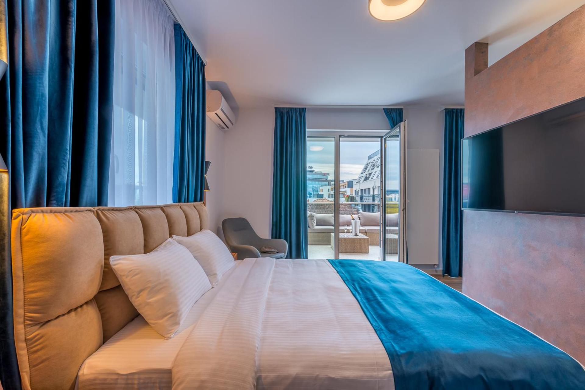 Suite with Terrace - Photo 1