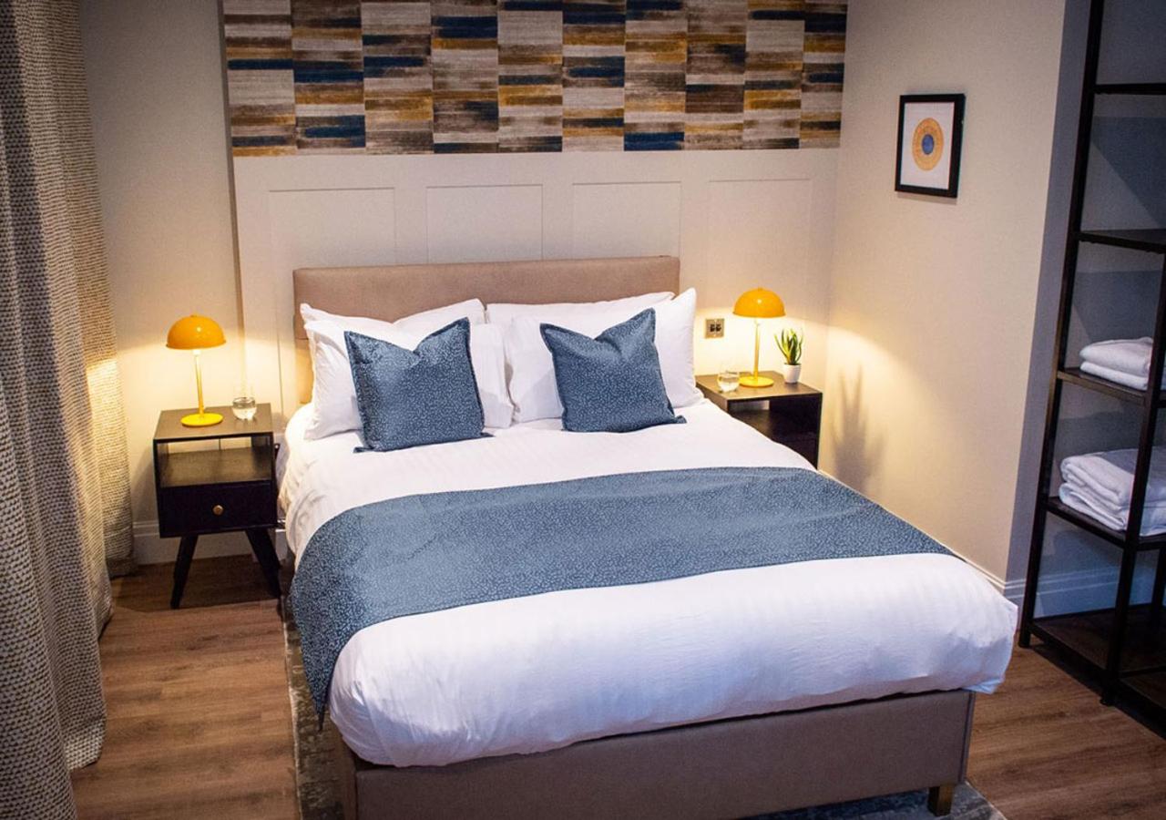 One-Bedroom Apartment - Photo 3