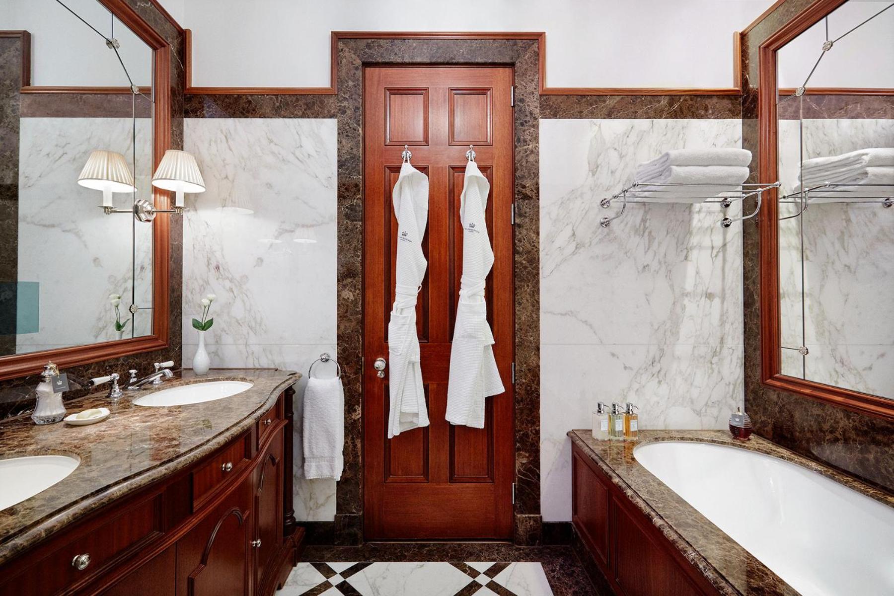 Hyde Park Corner Suite photo 2
