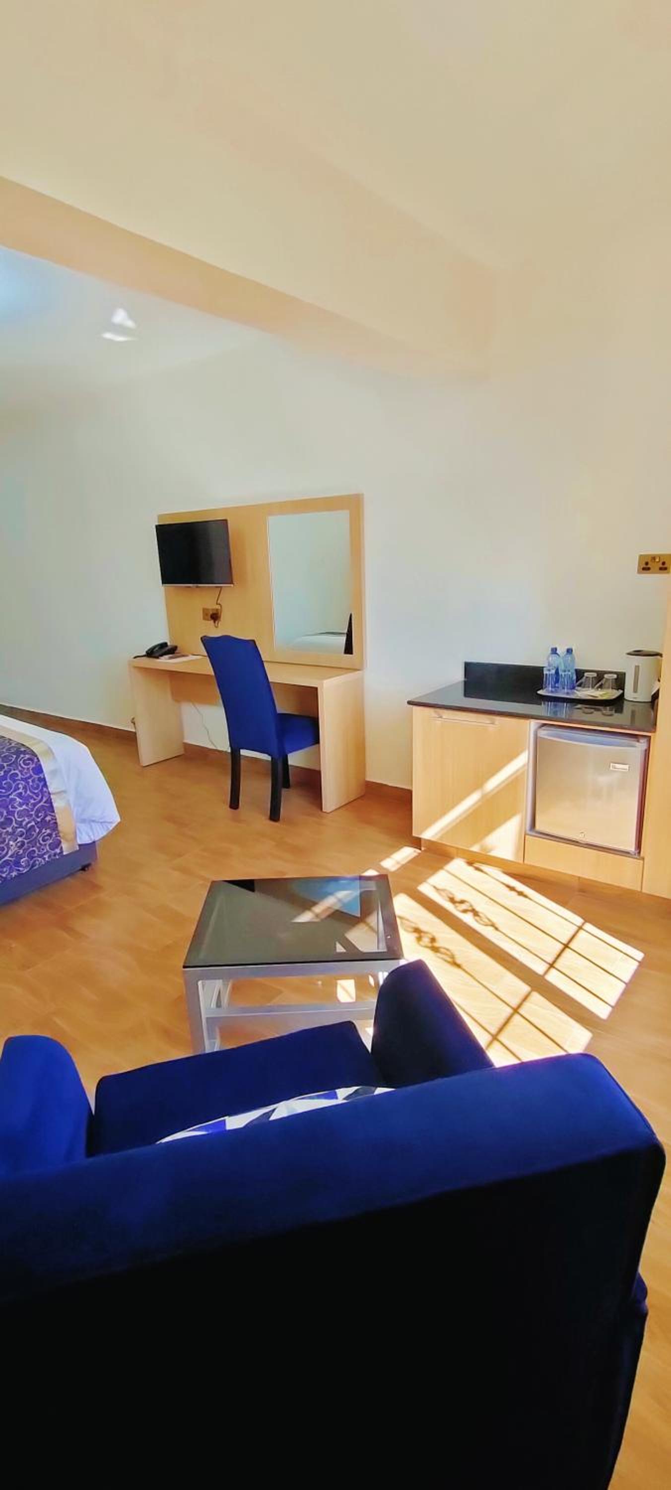 Deluxe Double Room - Photo 25