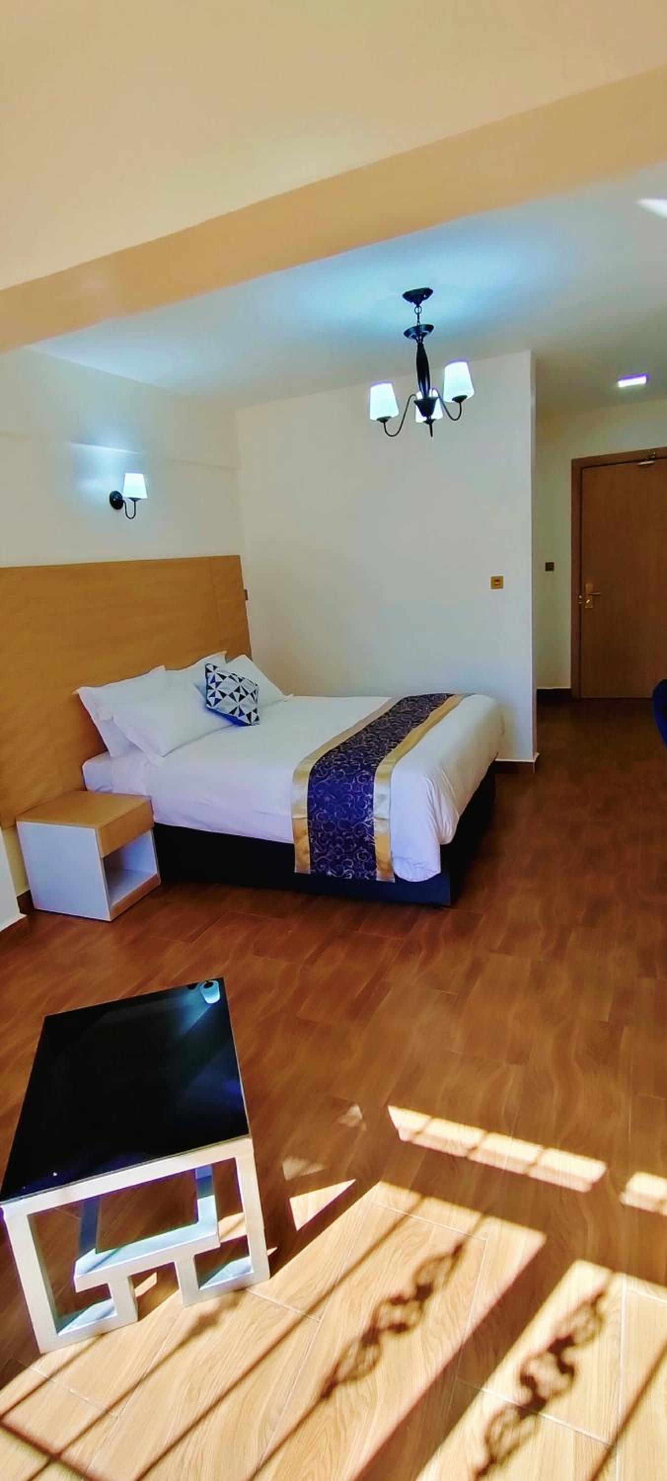 Economy Double Room - Photo 14