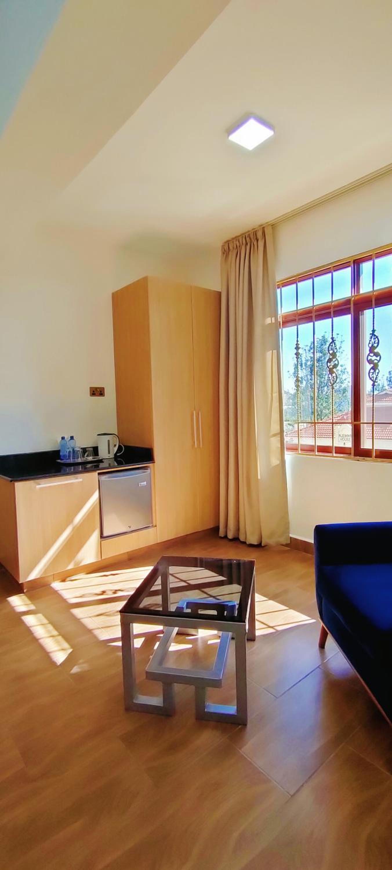 Deluxe Double Room - Photo 18