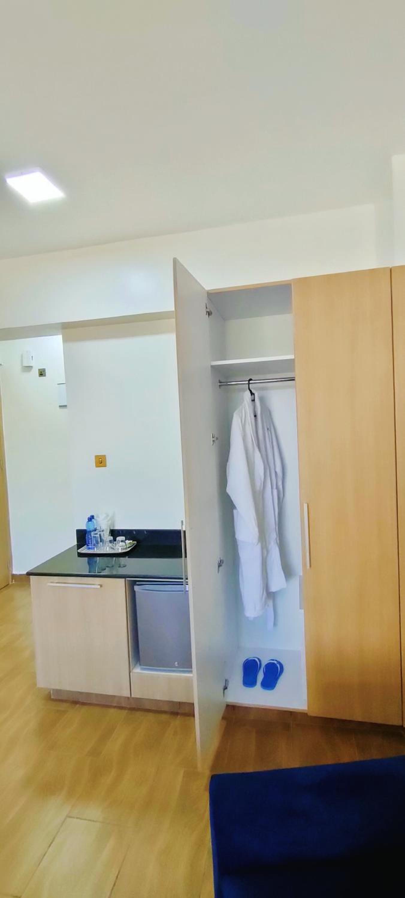 Deluxe Double Room - Photo 11