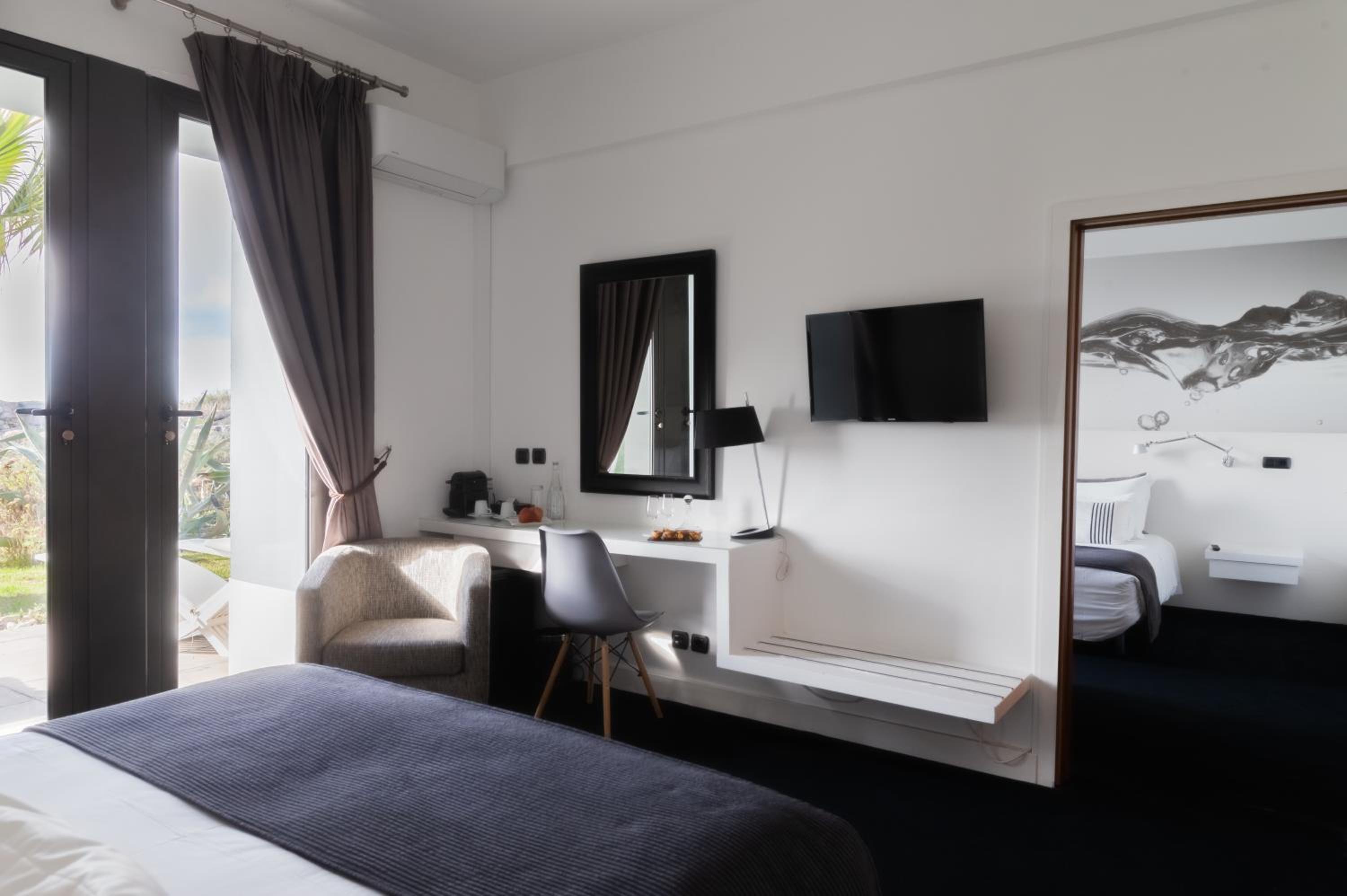 Standard Double Room - Photo 4