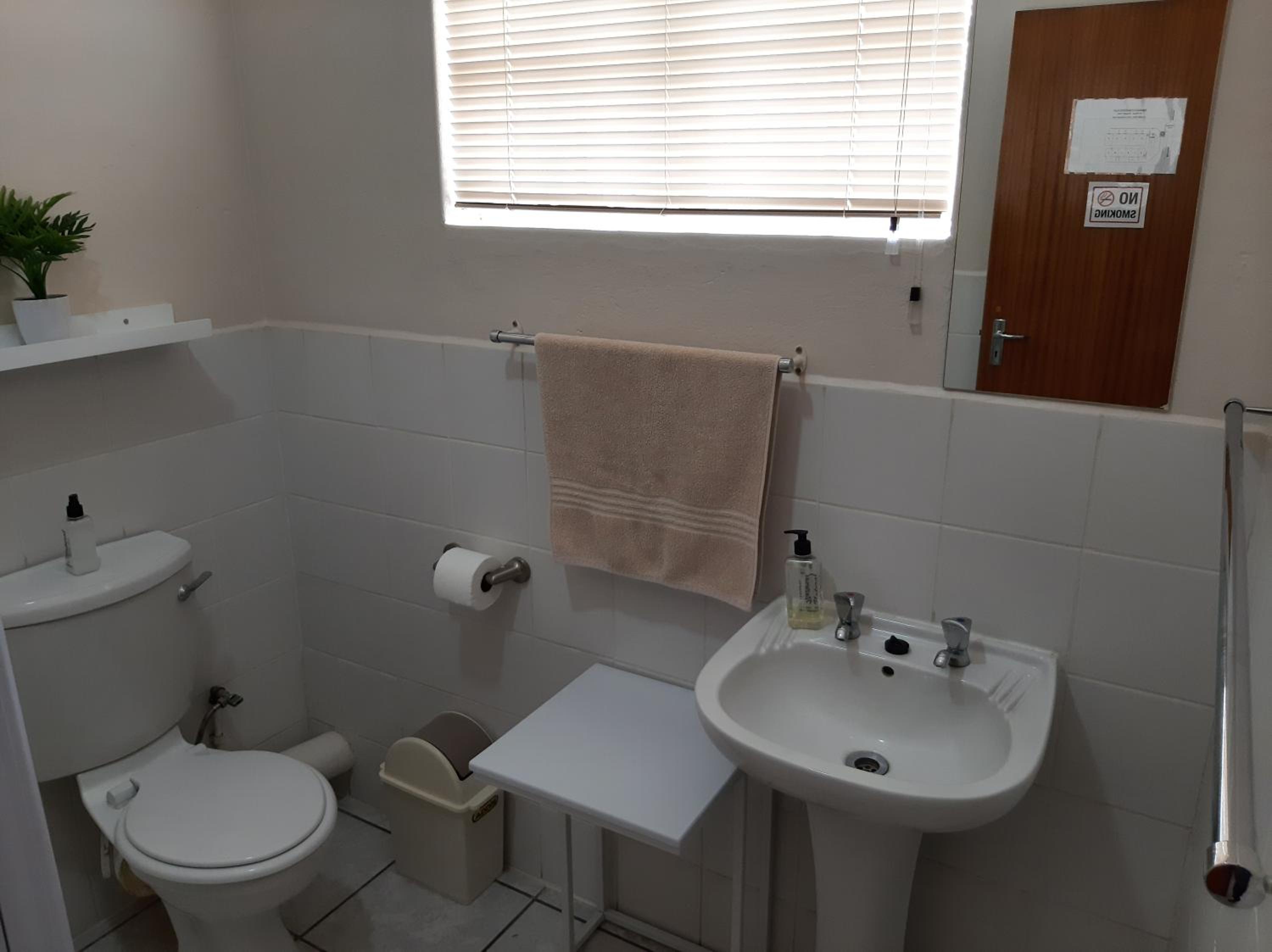 Double Room with Private Bathroom photo 2