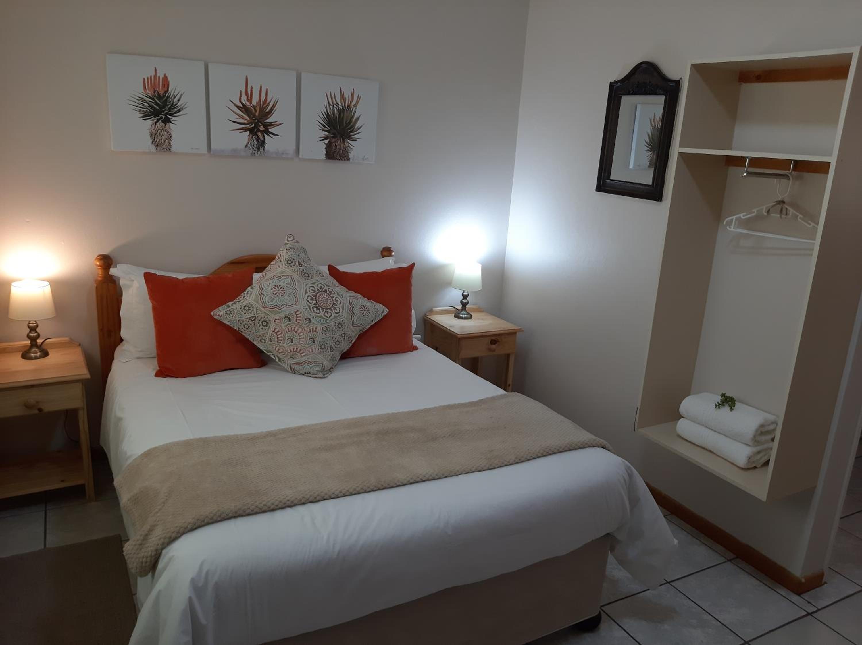 Double Room with Private Bathroom - Photo 4