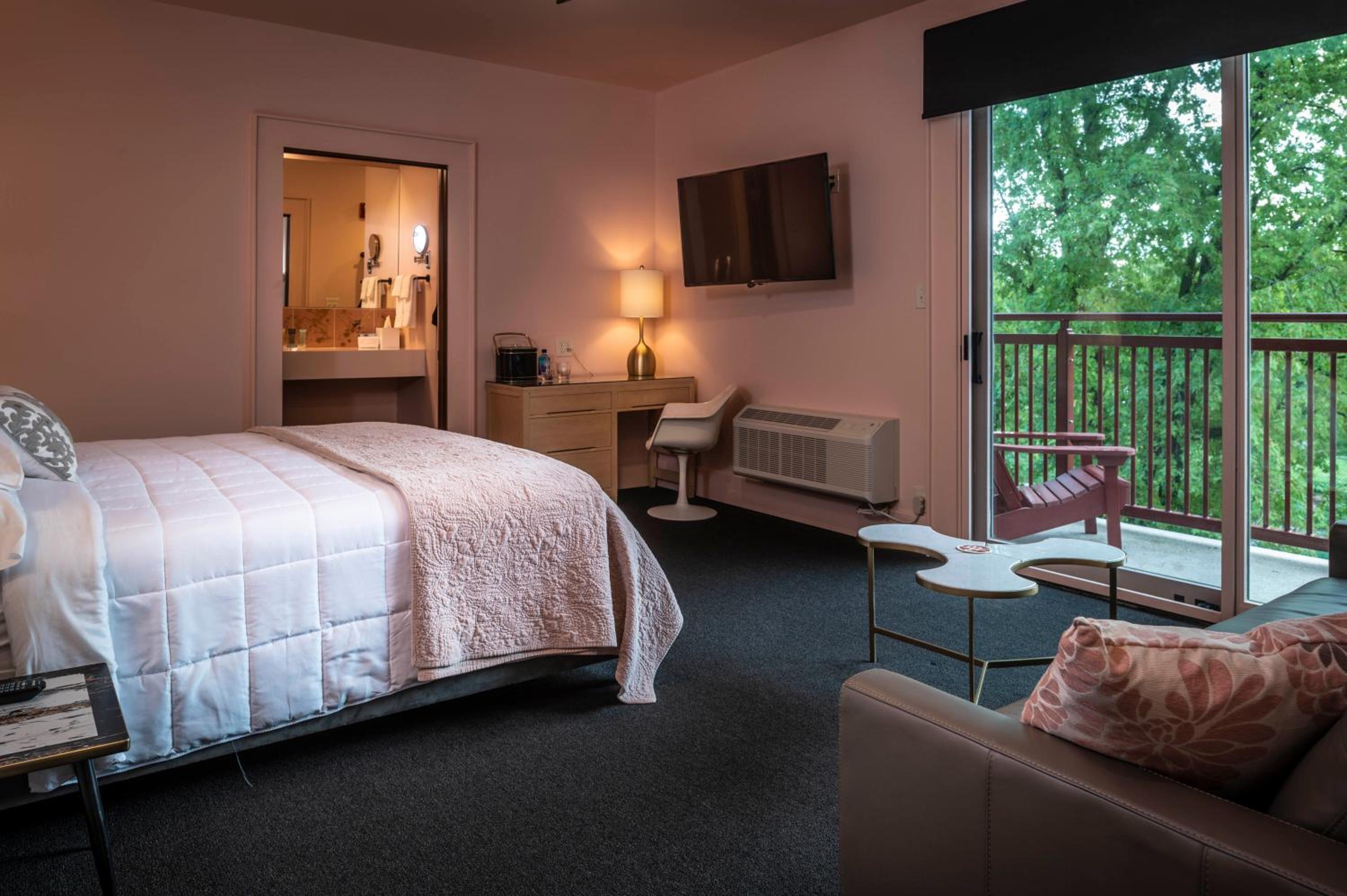 King Room with Balcony