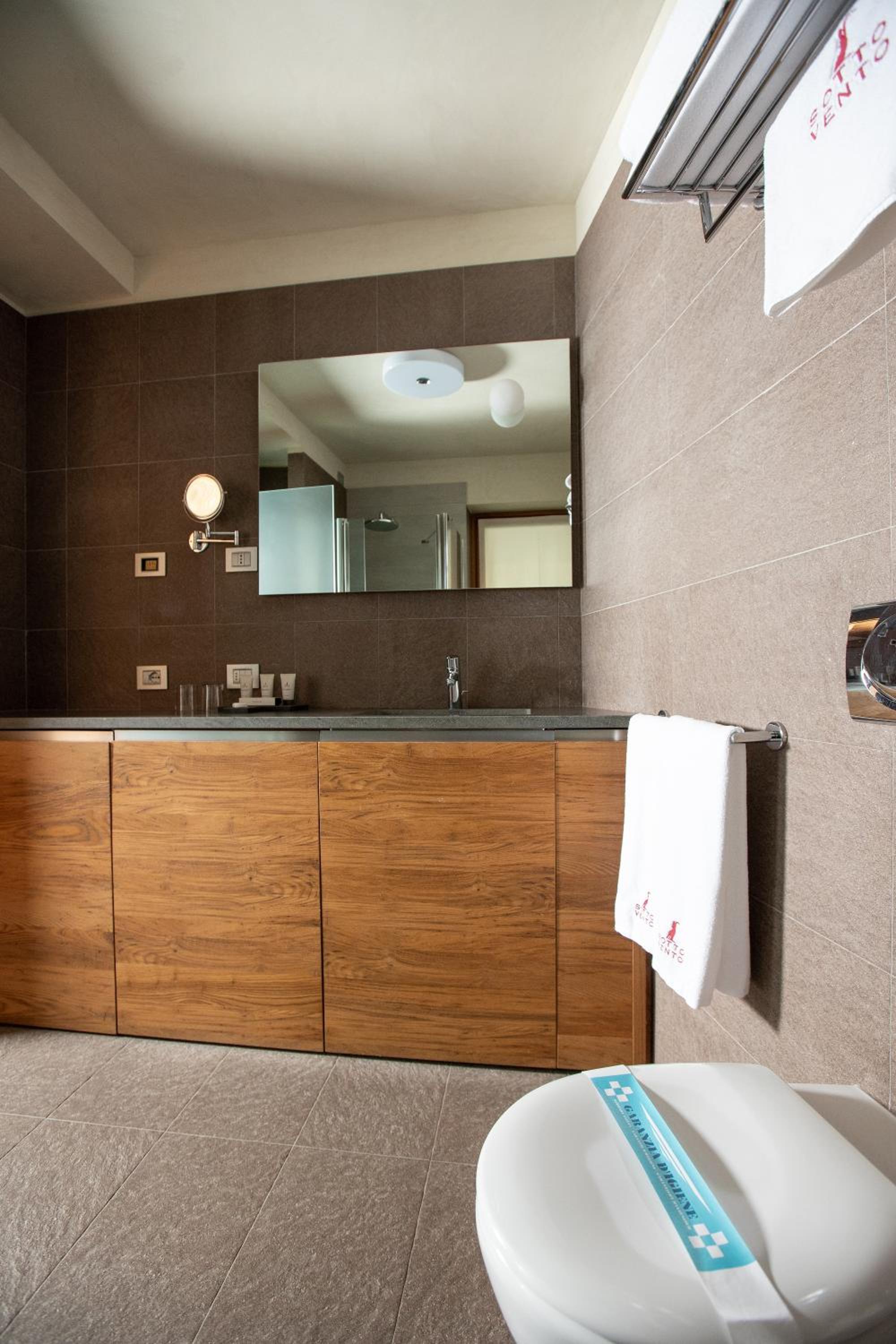 Luxury Suite - Ground Floor - Photo 3
