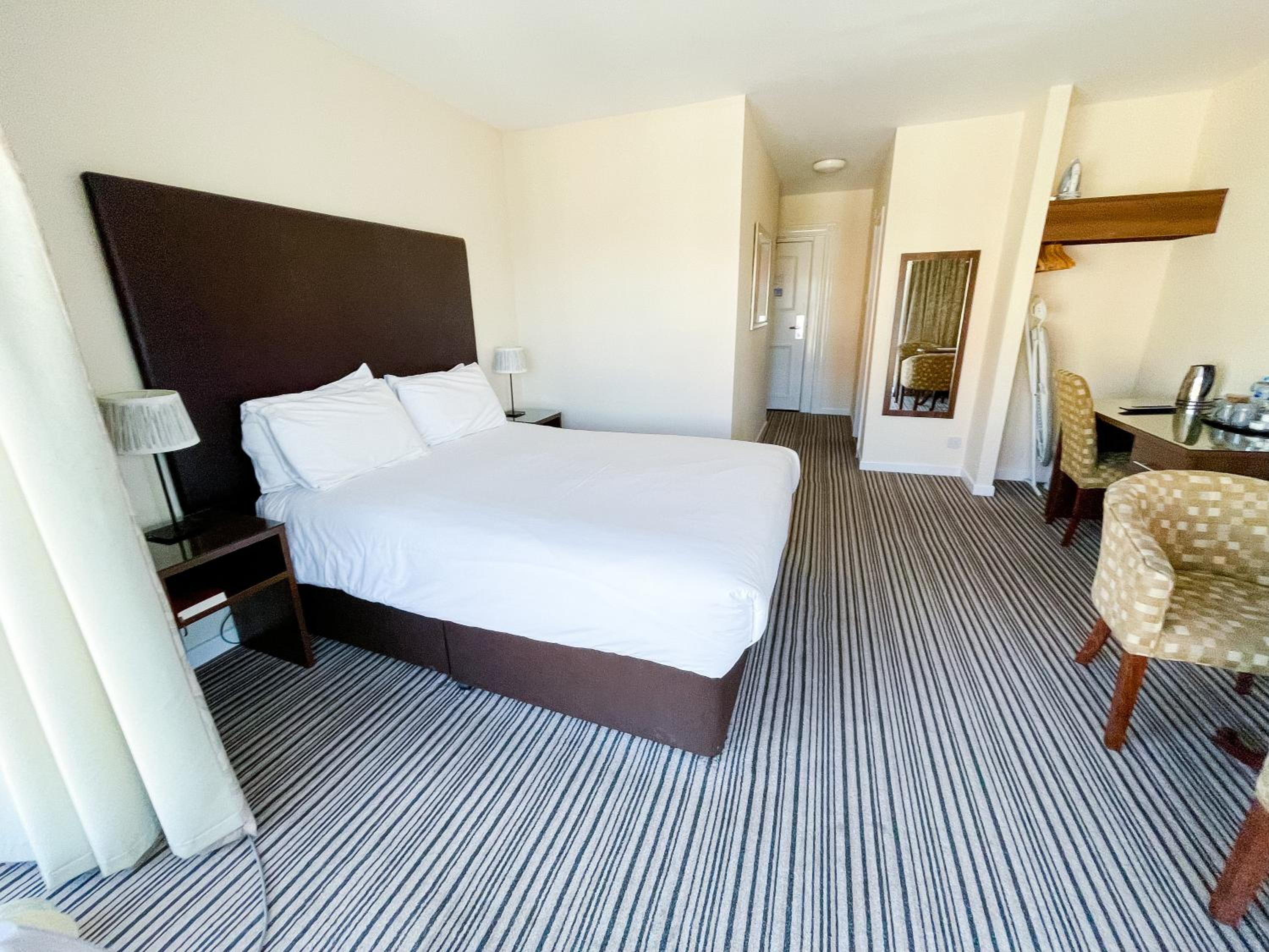 Double Room - Photo 8