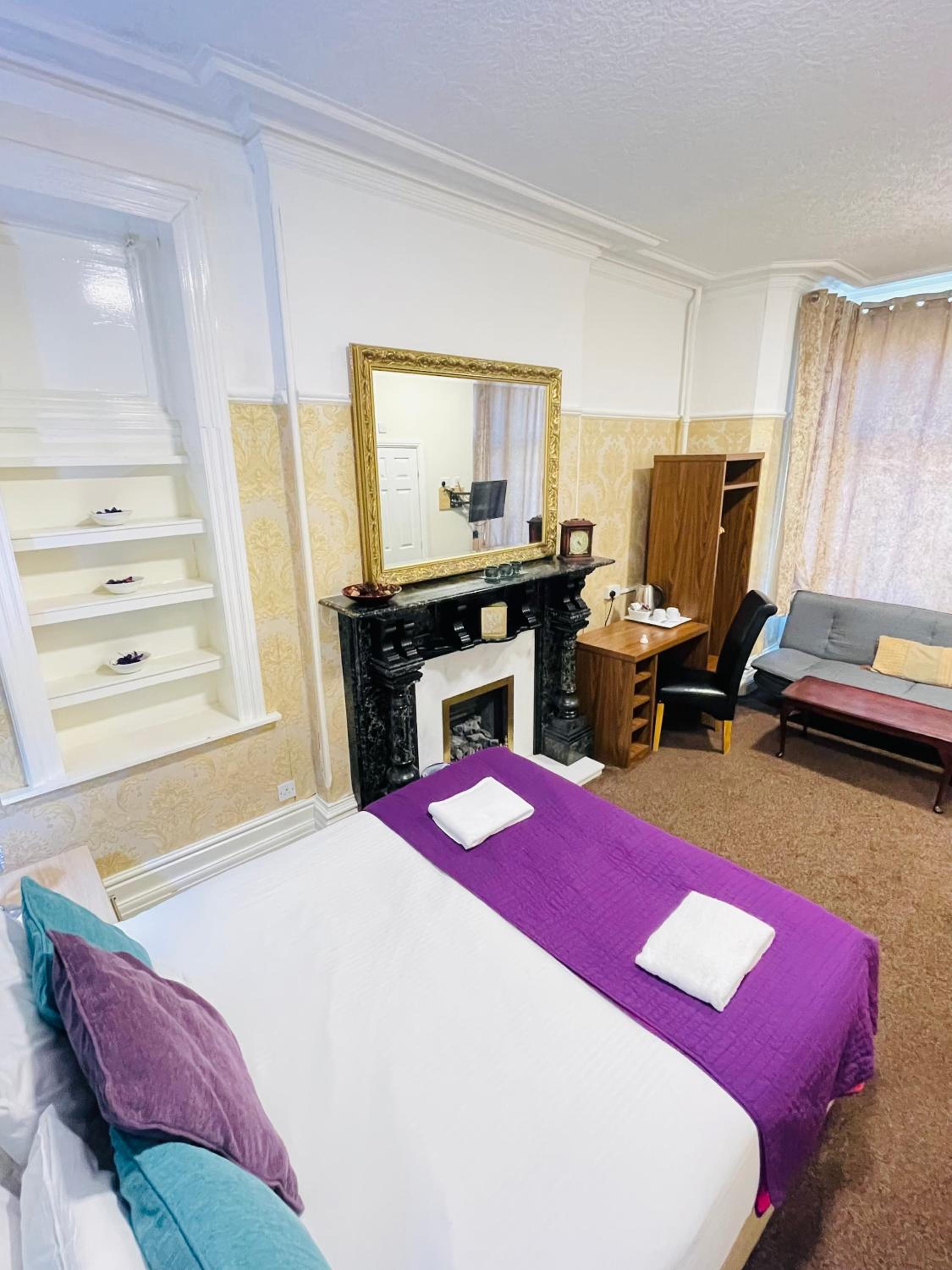 Superior Double Room - Photo 3