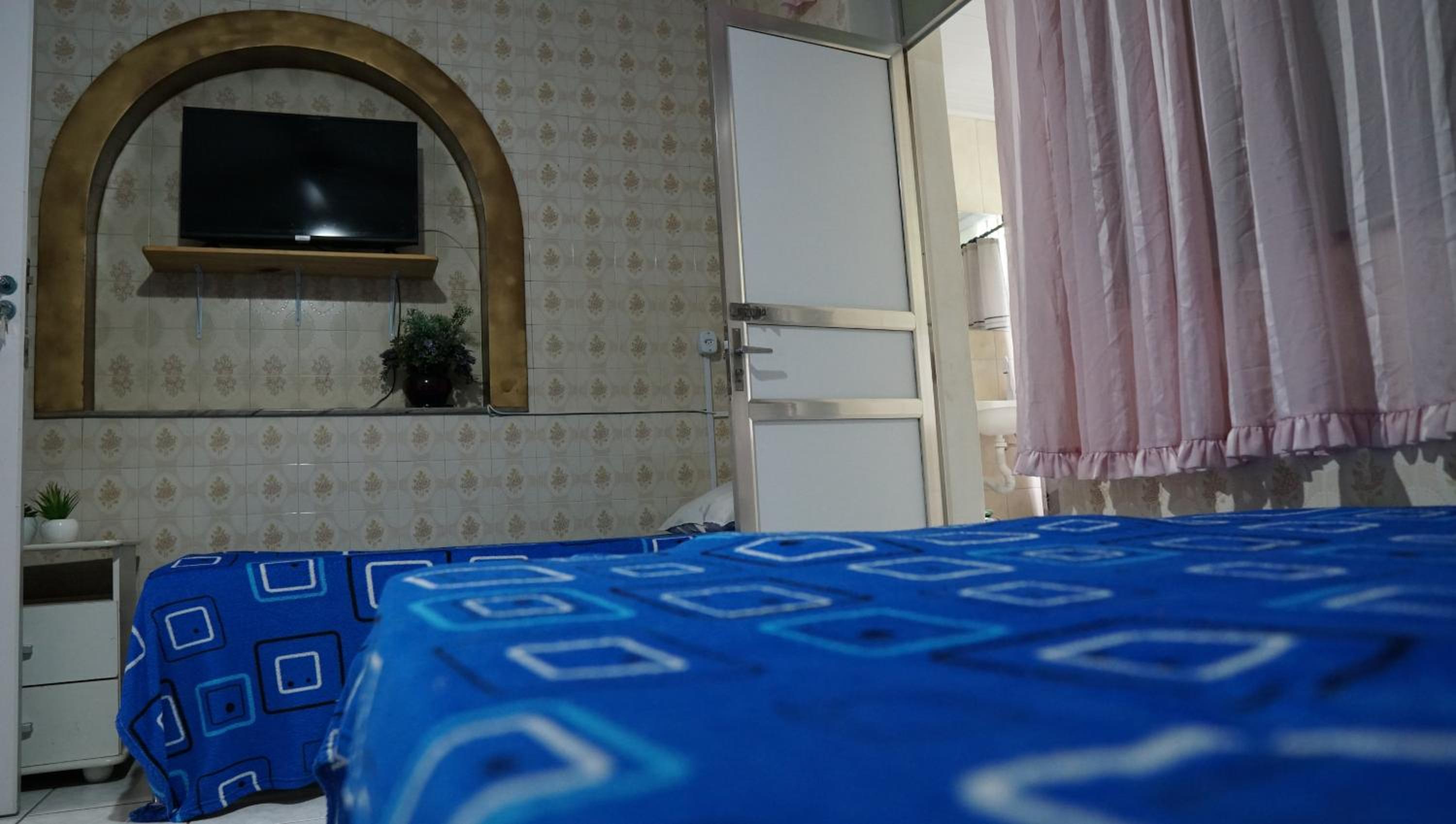 Family Room with Bathroom - Photo 12
