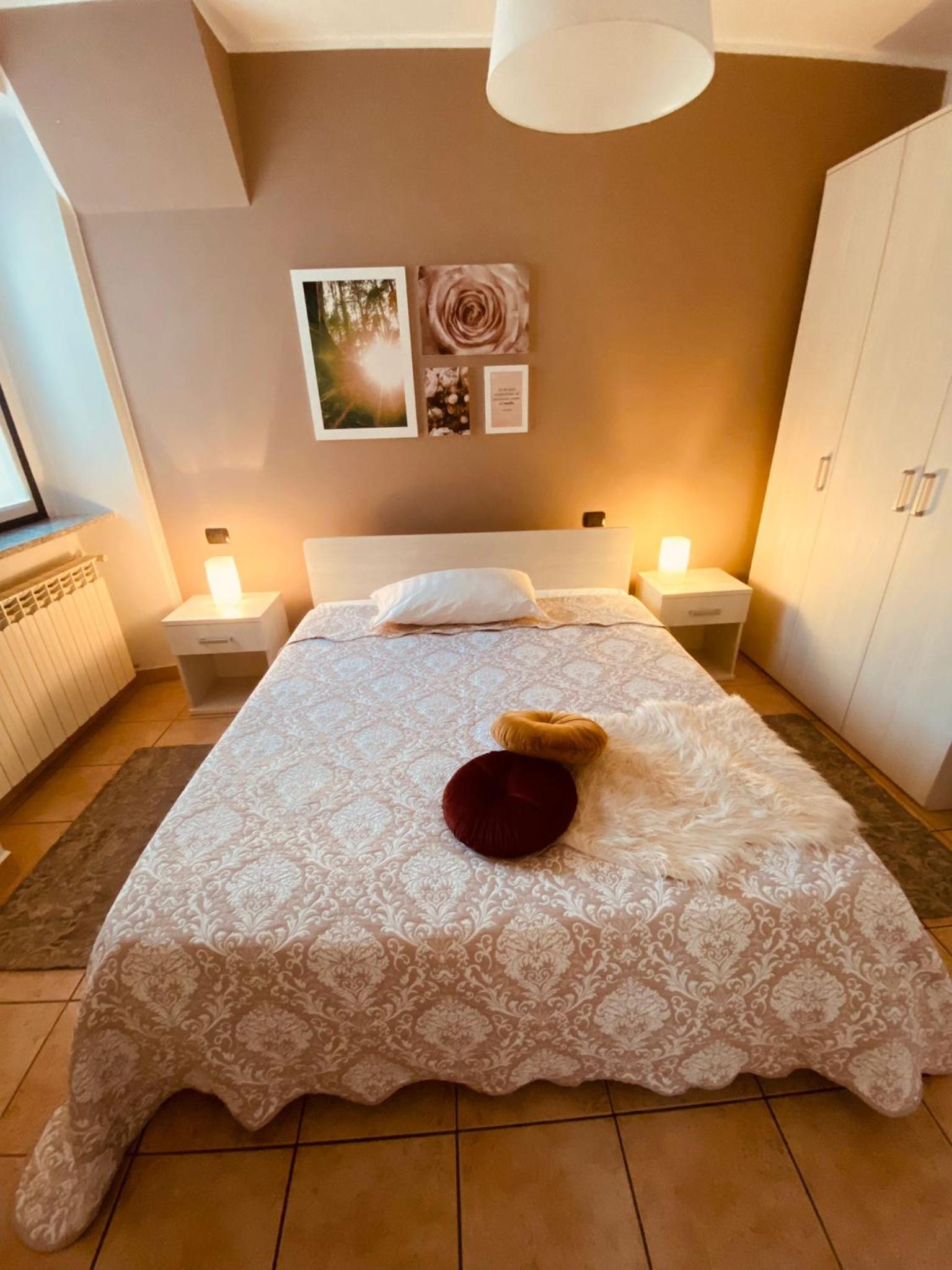 Double Room - Photo 9