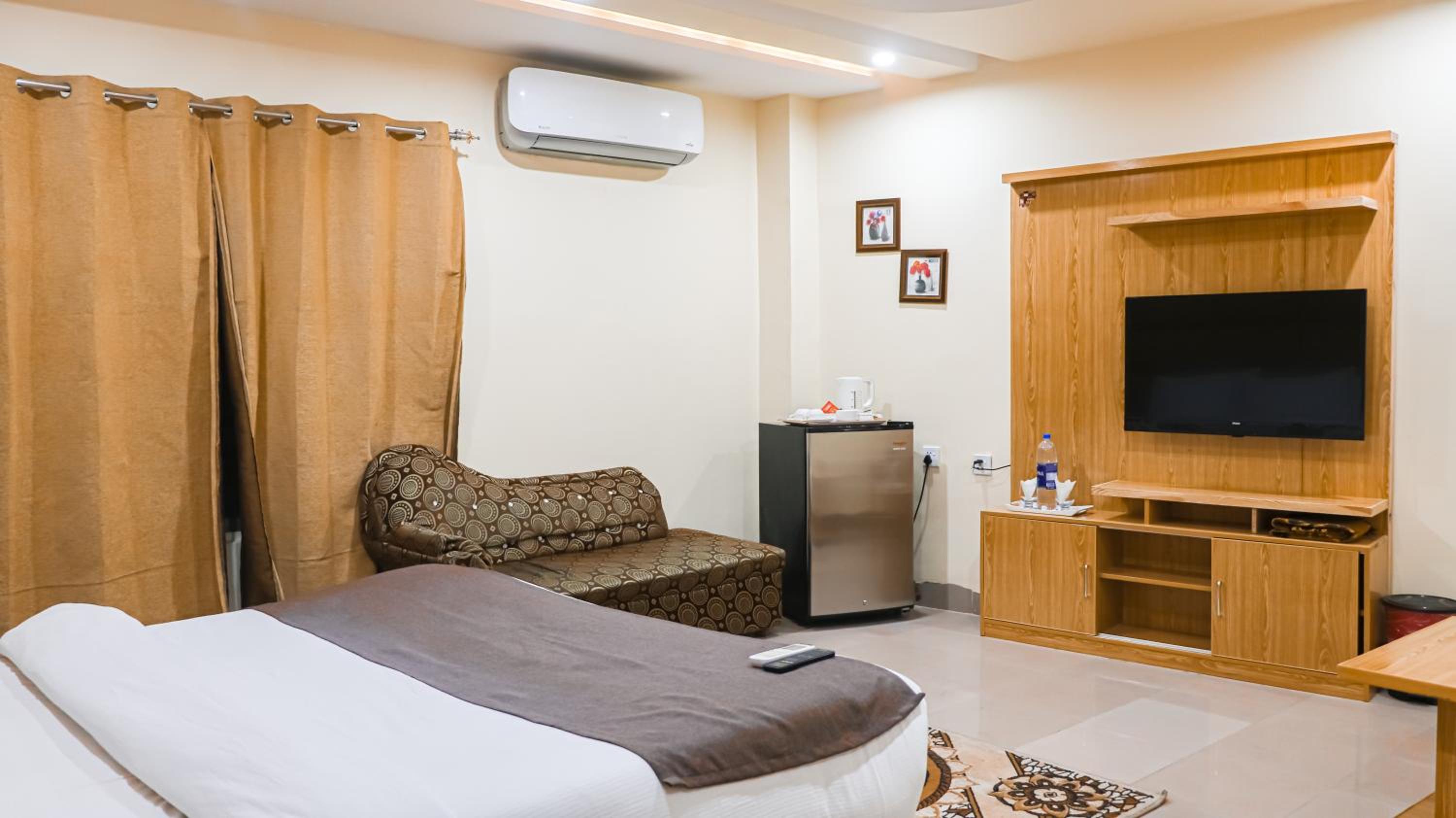 Deluxe Twin Room photo 3